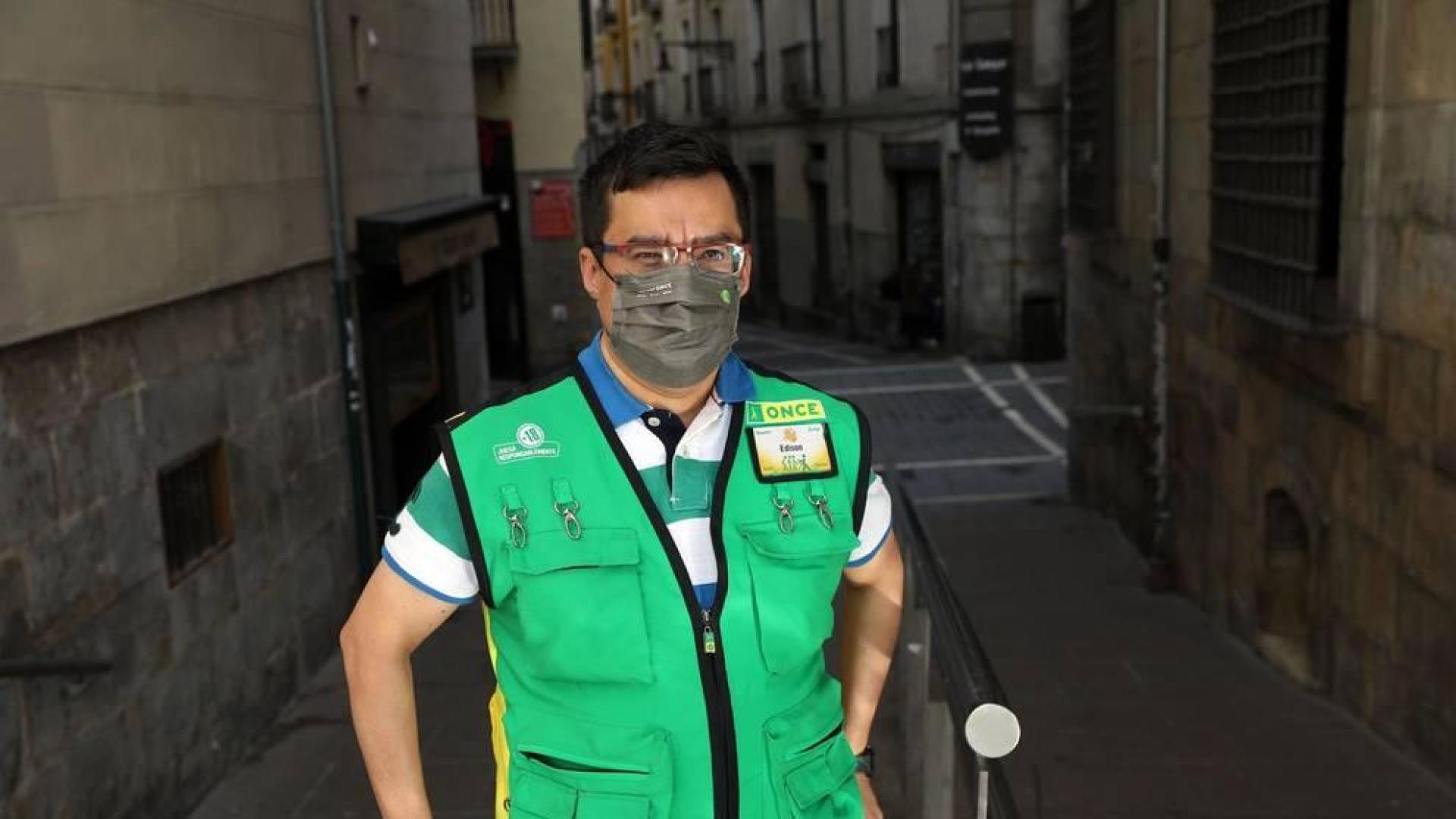 350.000 euros de la ONCE en 10 cupones en la Plaza del Castillo