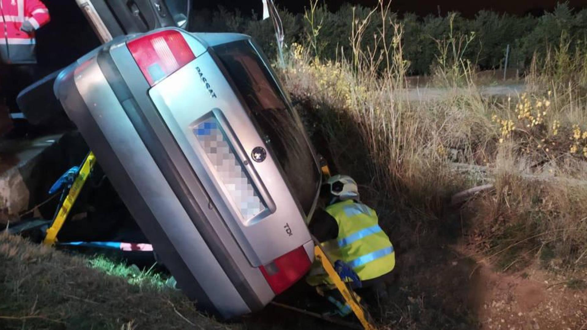 Herido tras quedar atrapado en su coche al sufrir un accidente en Cascante