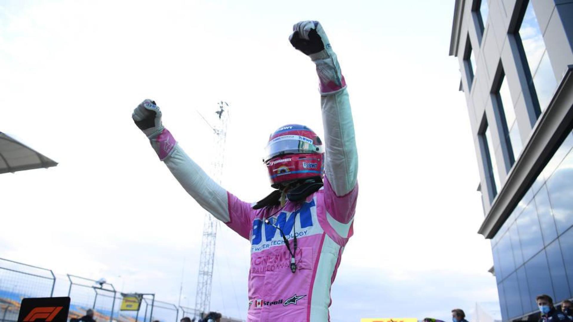 Stroll cambia el guion y asalta la pole en el caos de Estambul