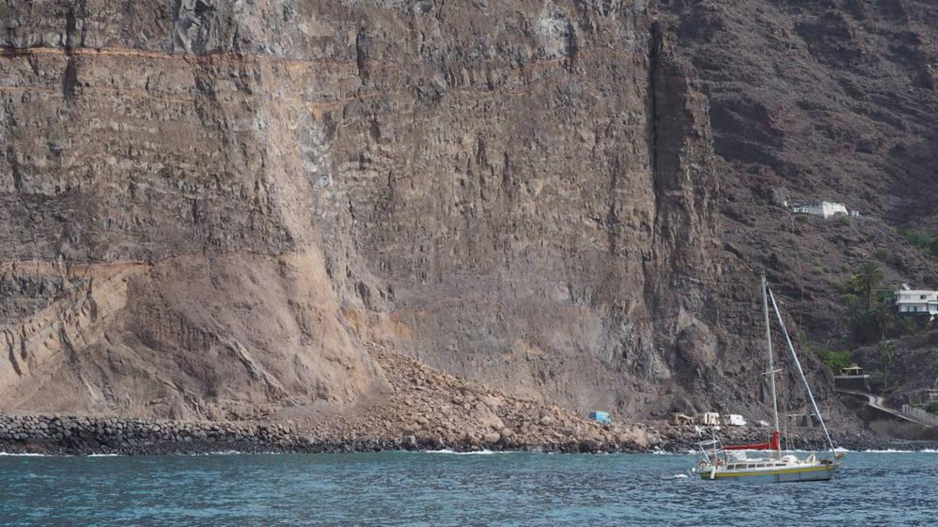 Imagen de la zona de Argaga, en La Gomera, donde se produjo un desprendimiento en su acantilado de grandes dimensiones.