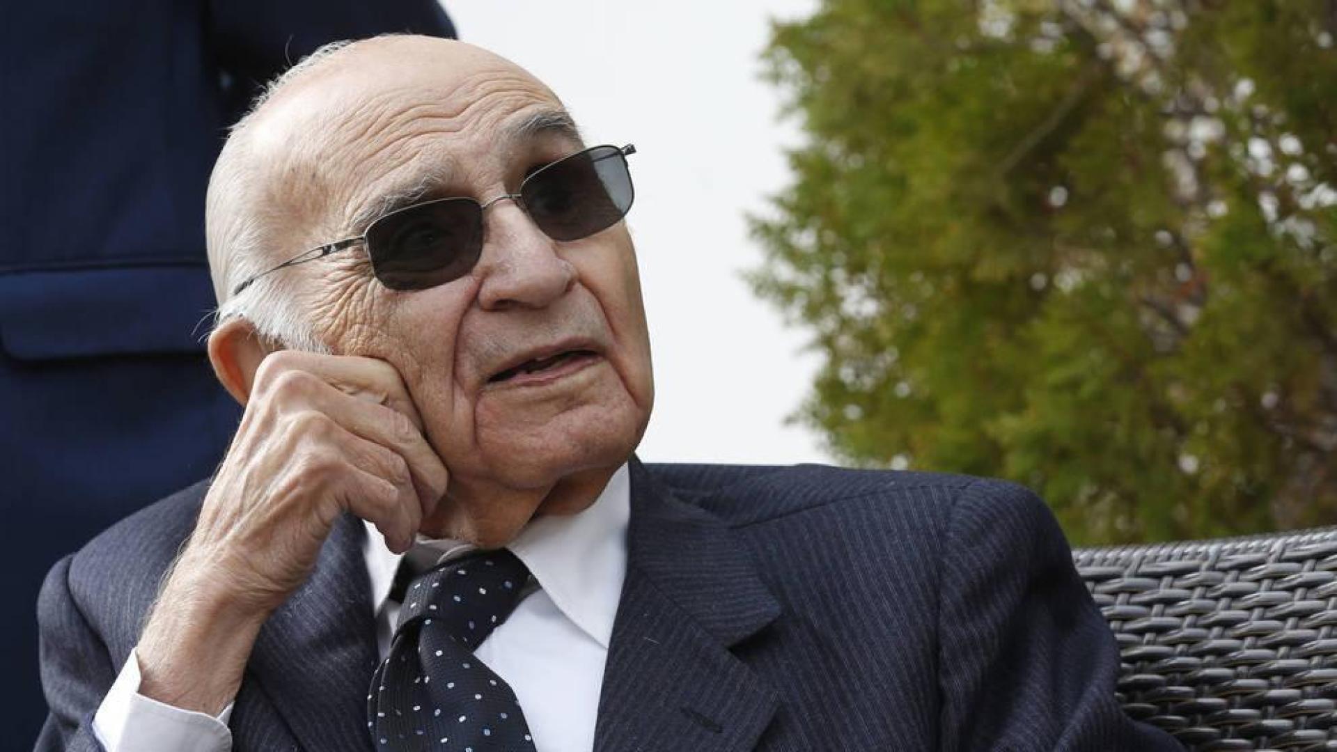 El poeta Francisco Brines en un homenaje celebrado en 2019 en su casa de Oliva