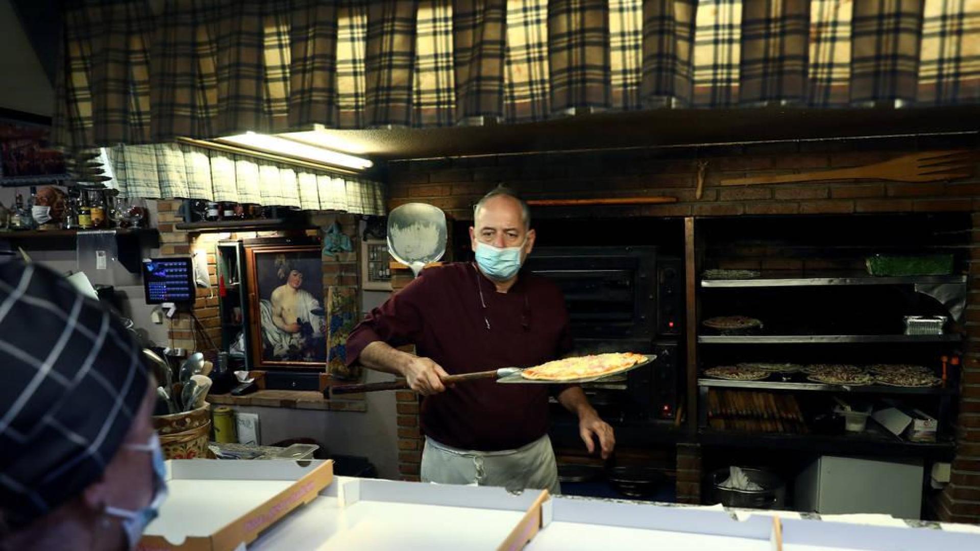 El secreto de la pizzería La Cantinetta: masa fina, tomate casero e ingredientes de calidad