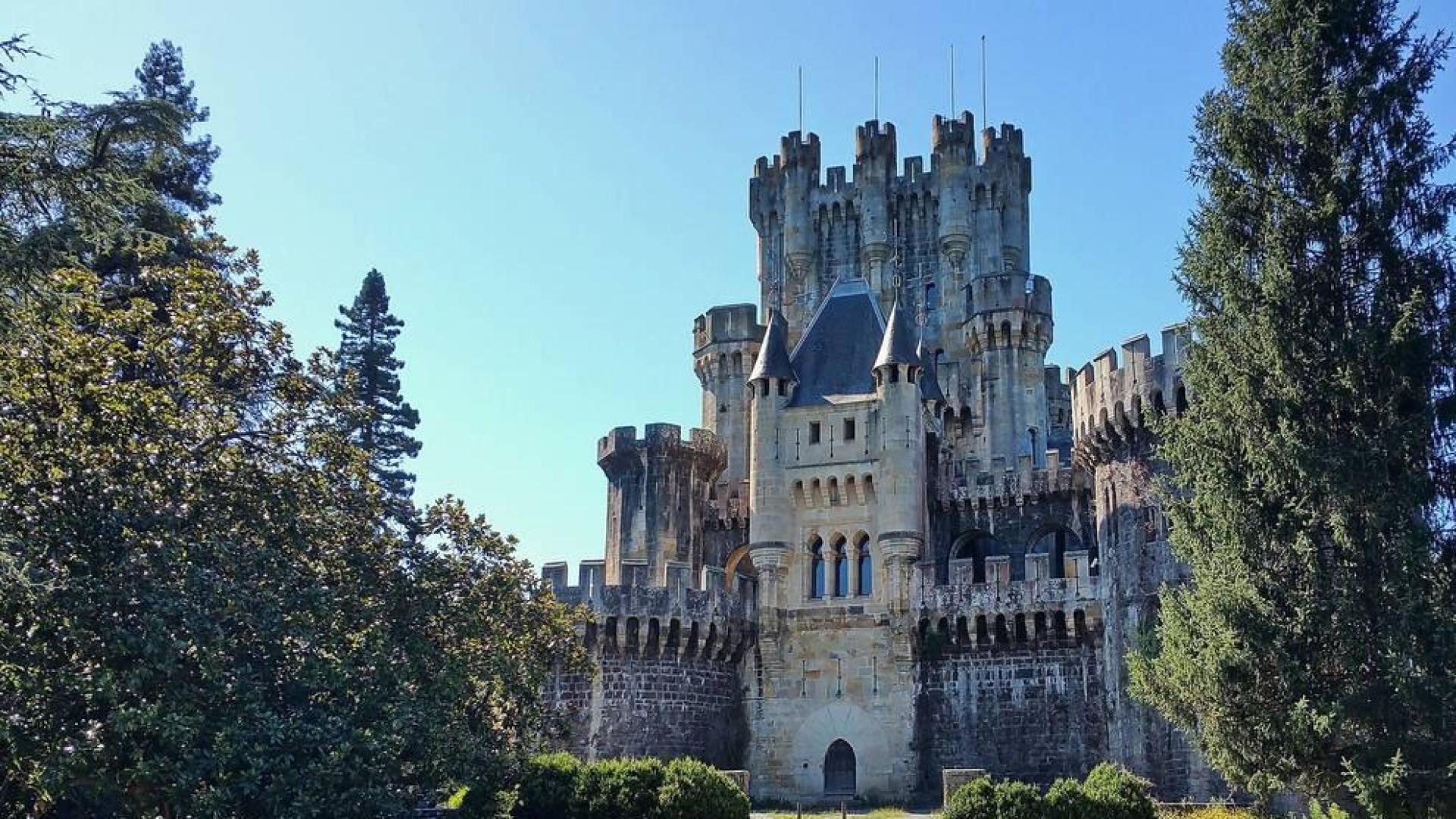 Imagen del castillo de Butrón en Vizcaya