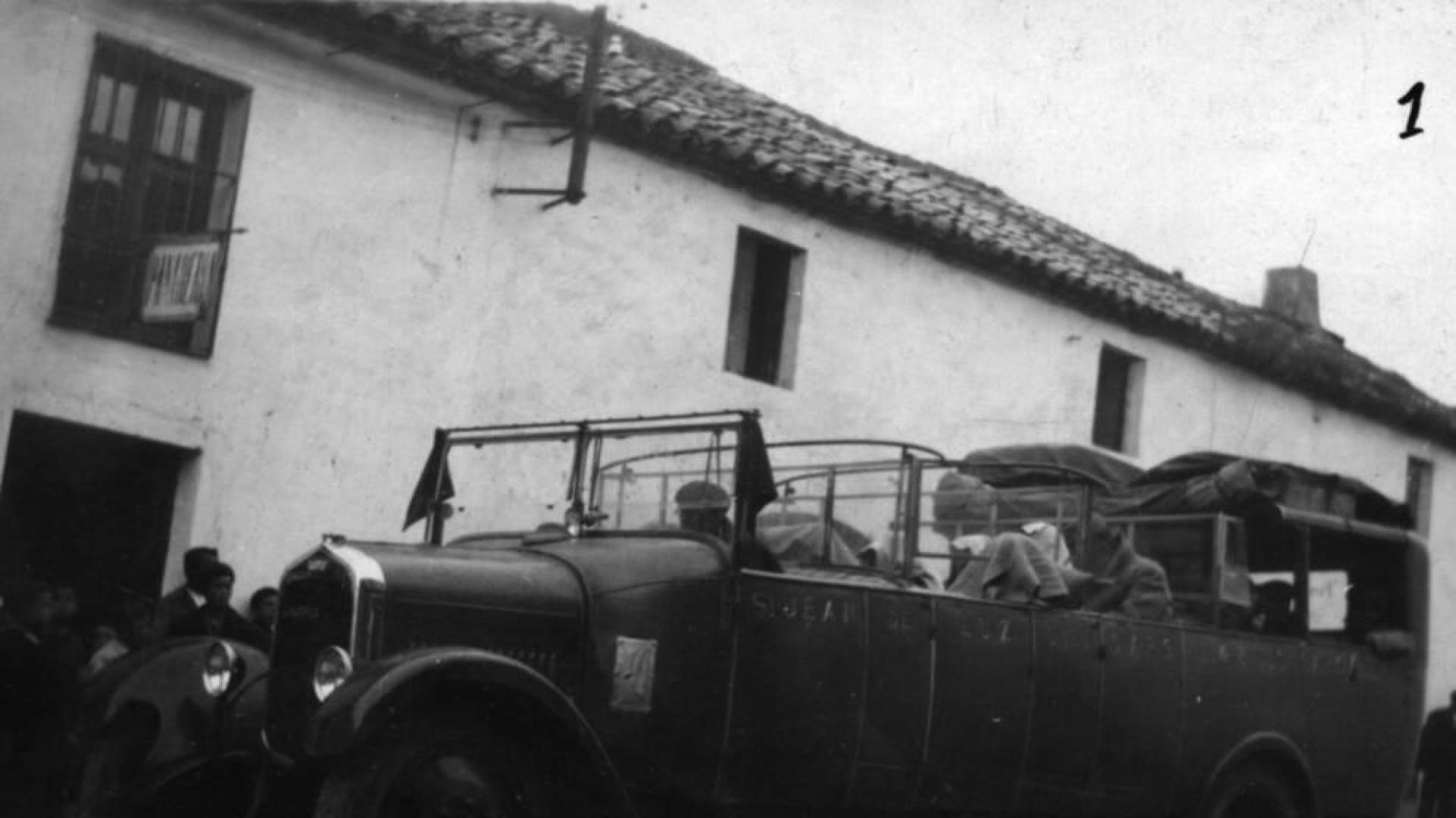 A Sevilla en el coche azul de Pierre