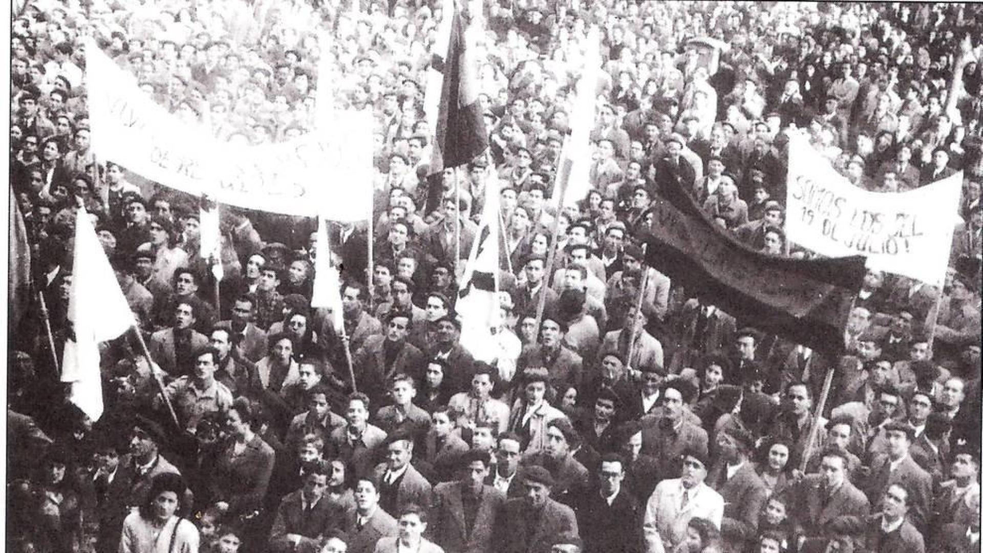 Hace 75 años en Pamplona: un '18 de julio' carlista contra Franco