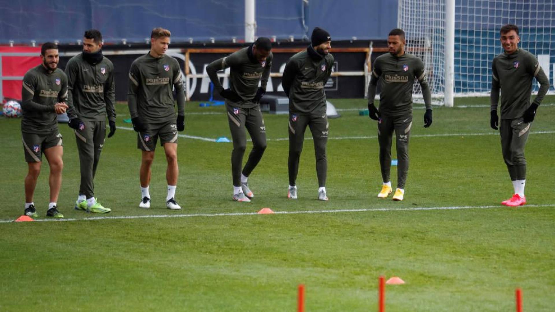 Jugadores del Atlético de Madrid, en el entrenamiento previo al partido de Champions