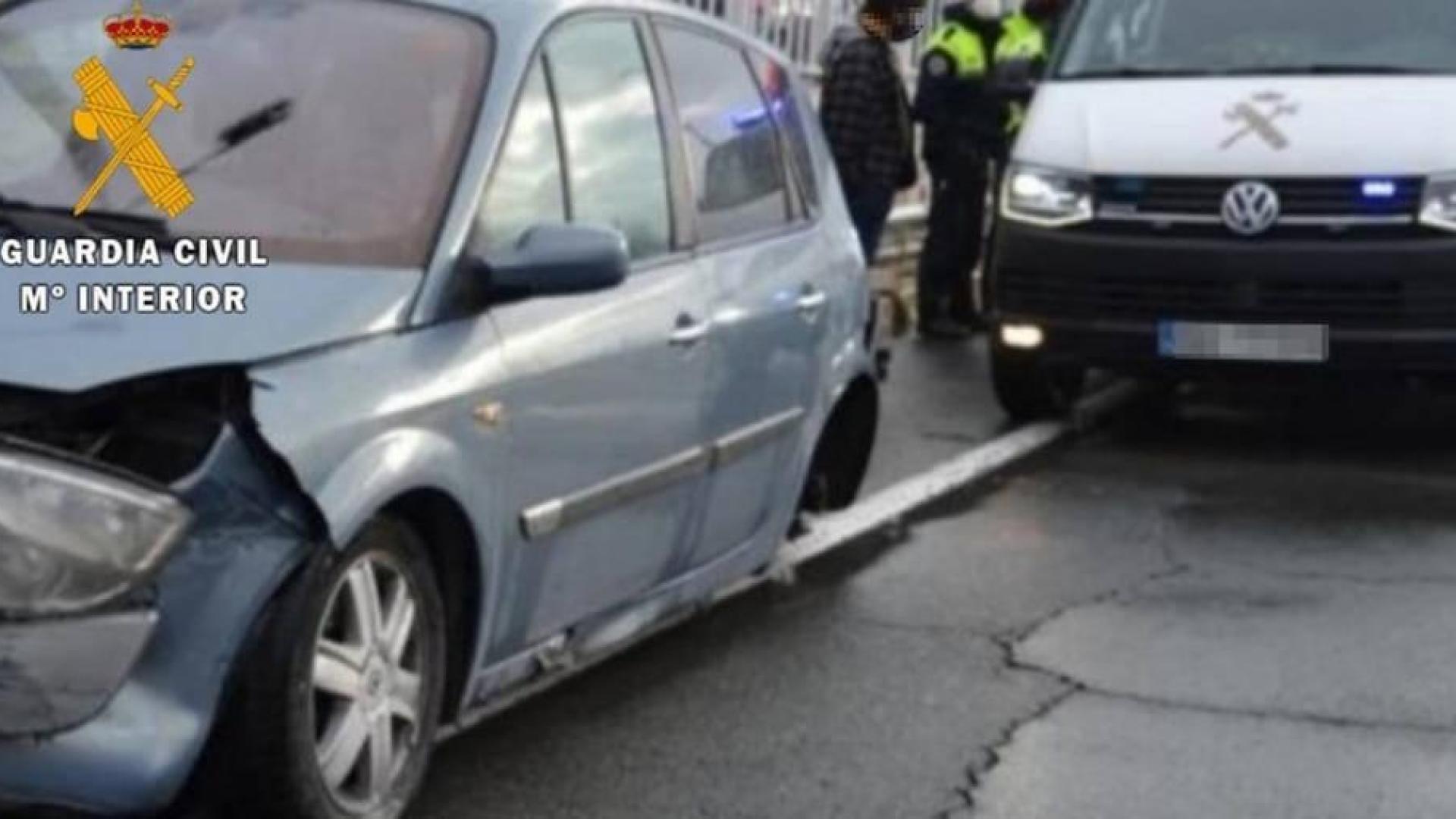 Un conductor ileso tras salirse en la PA-31 en sentido a Pamplona