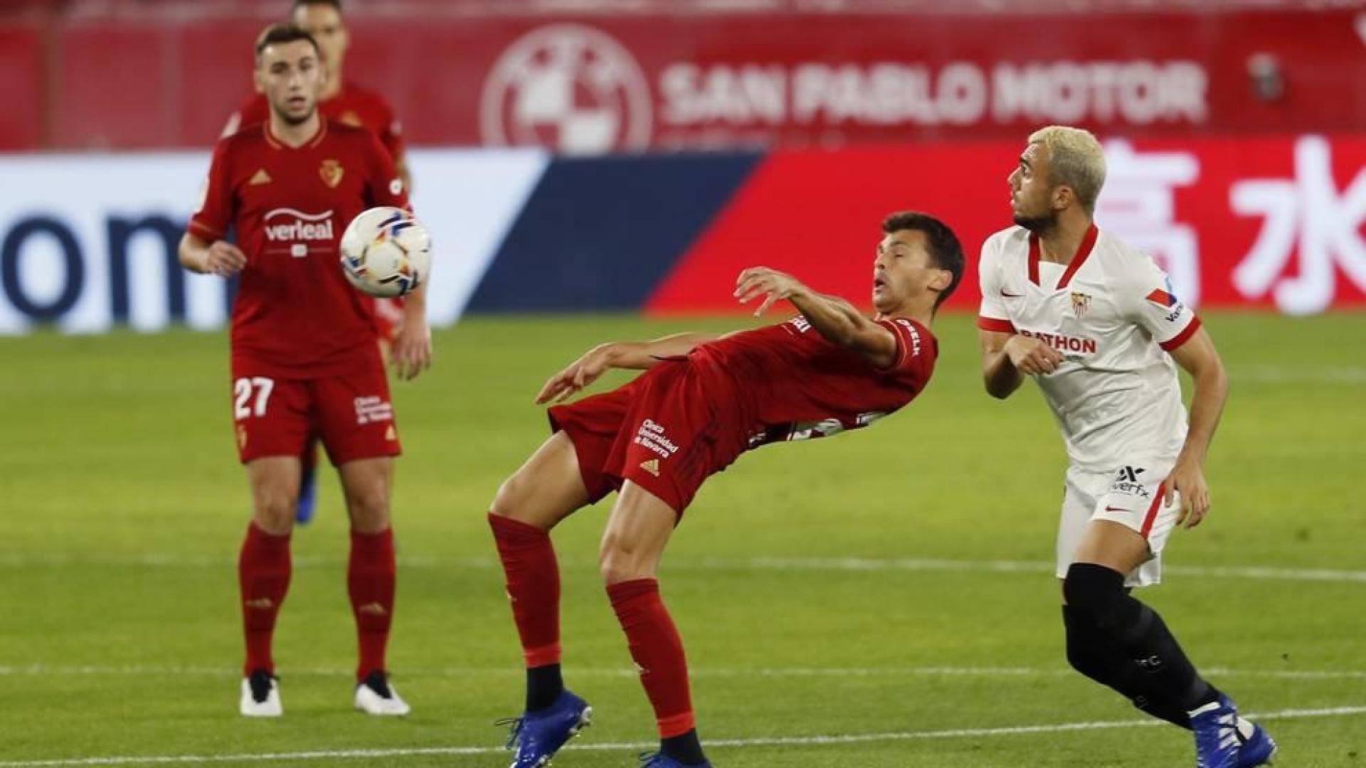 Lucas Torró, antes de su lesión junto a Jordán y Moncayola.