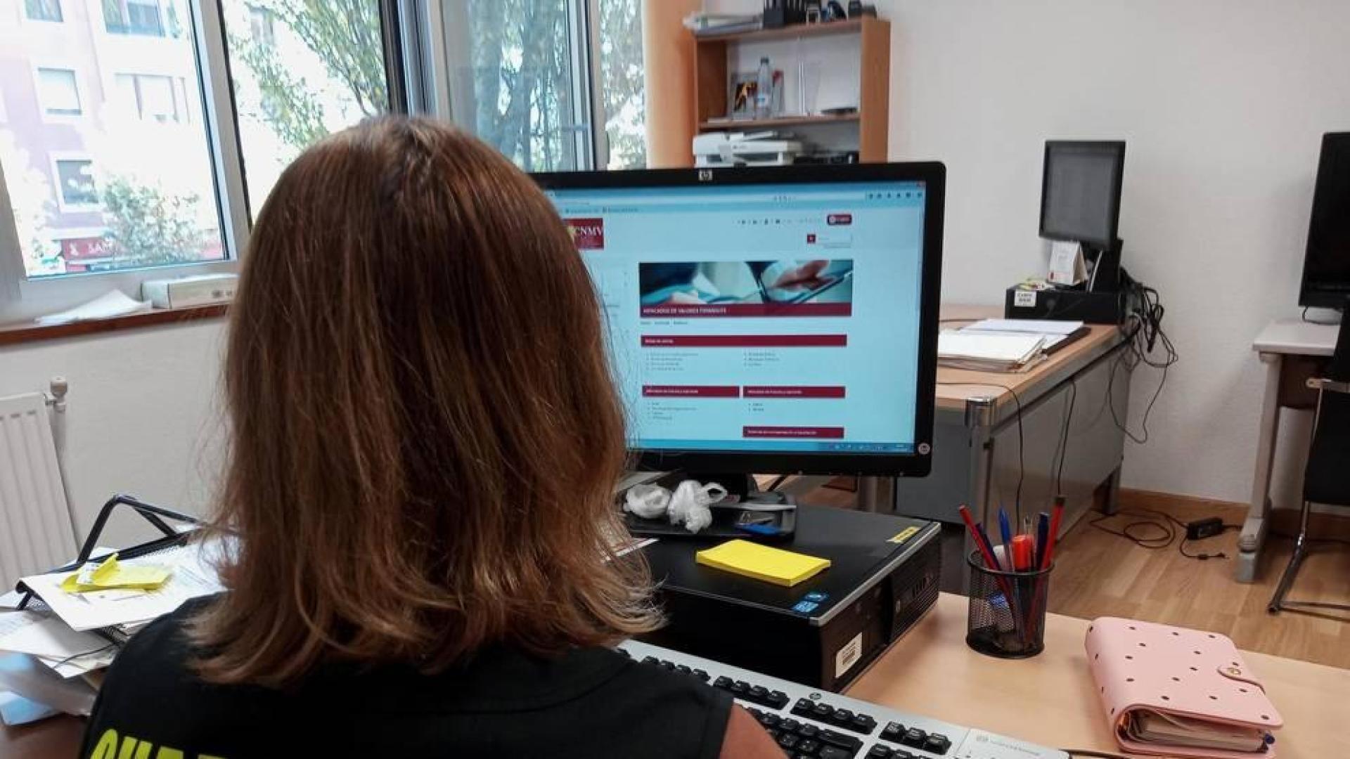 La Guardia Civil alerta de una campaña de estafas a inversores