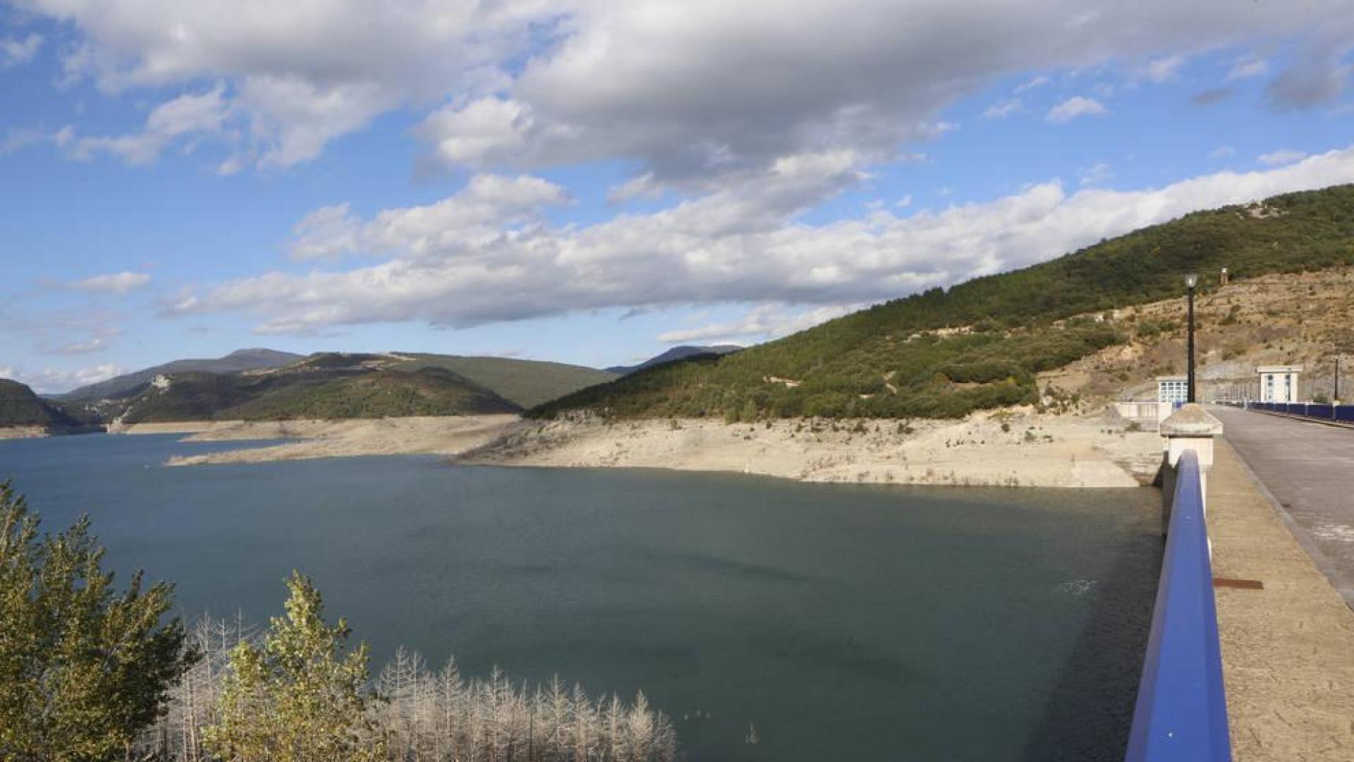 El Parlamento rechaza aportar 18 millones a los municipios de Itoiz