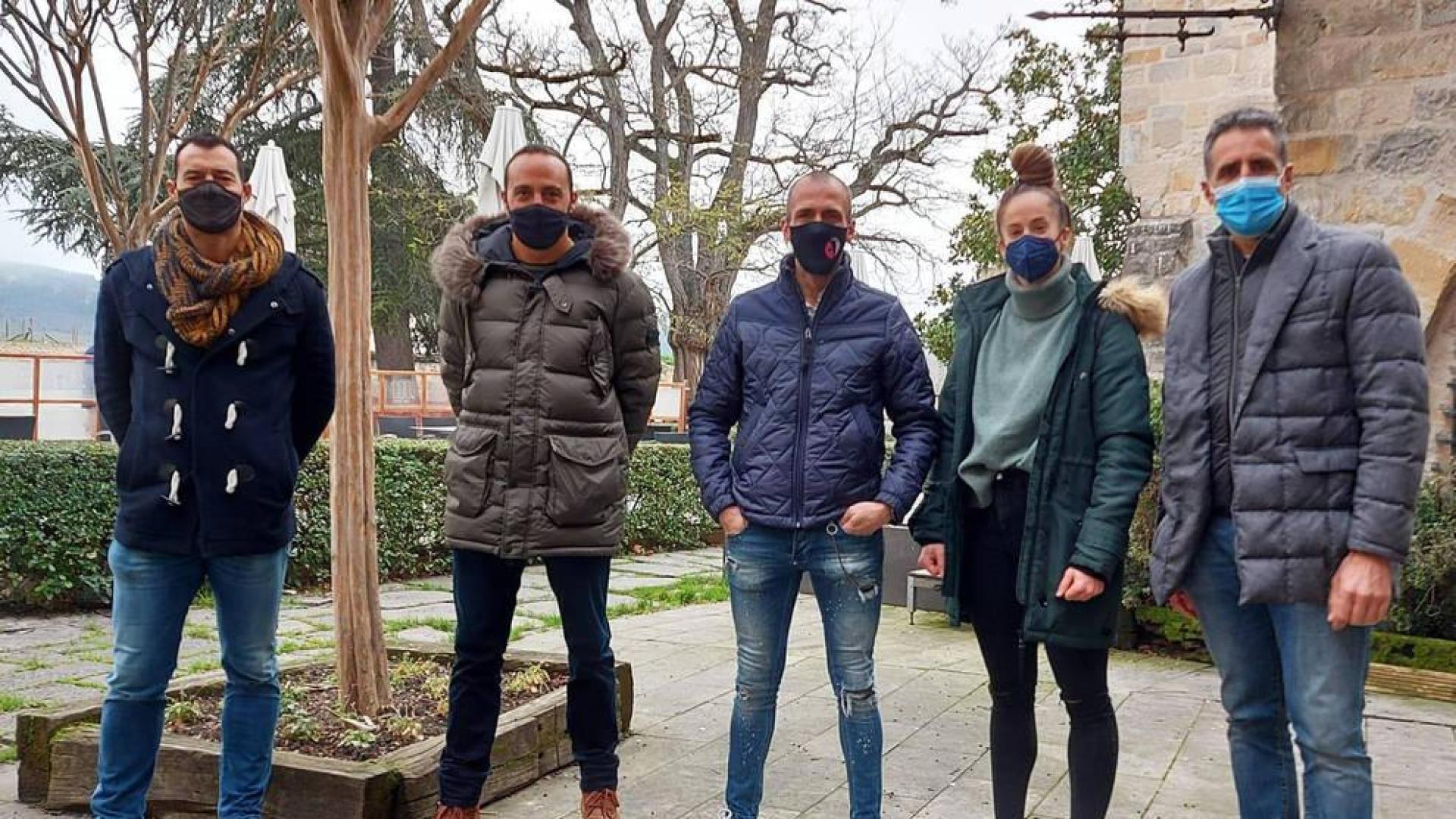 Figuras del deporte navarro se unen para evitar reuniones en Navidad