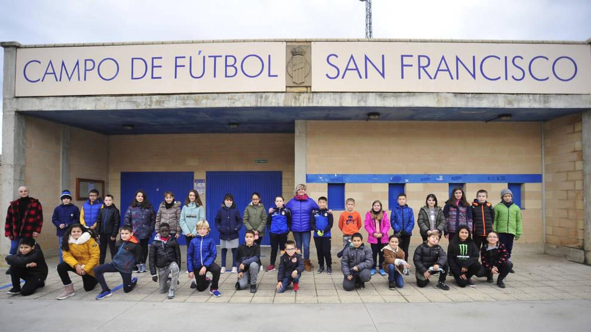 Alumnos de Primaria consiguen que se subsane un error ortográfico en el San Francisco