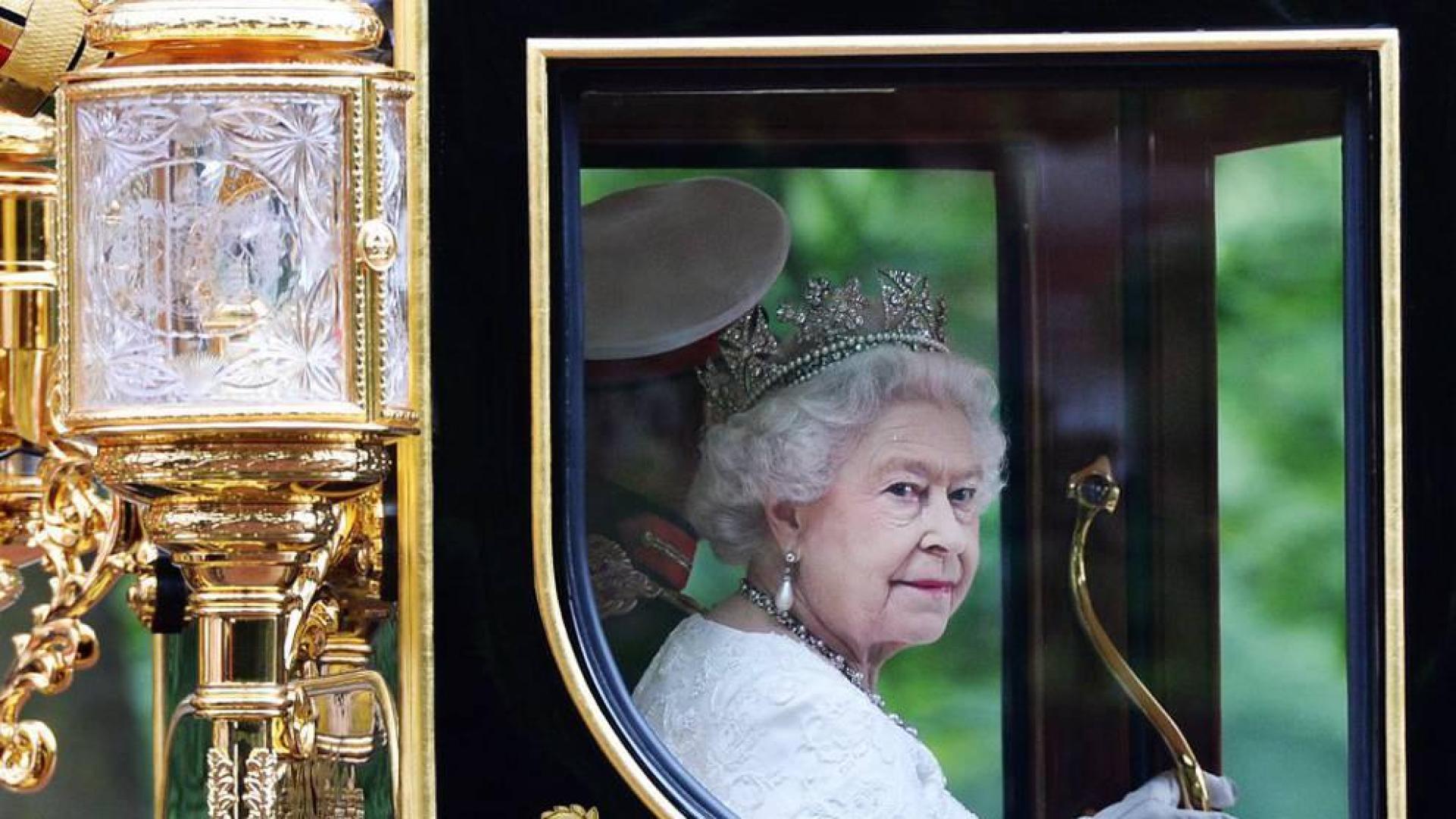 La reina Isabel II celebra 65 años en el trono británico