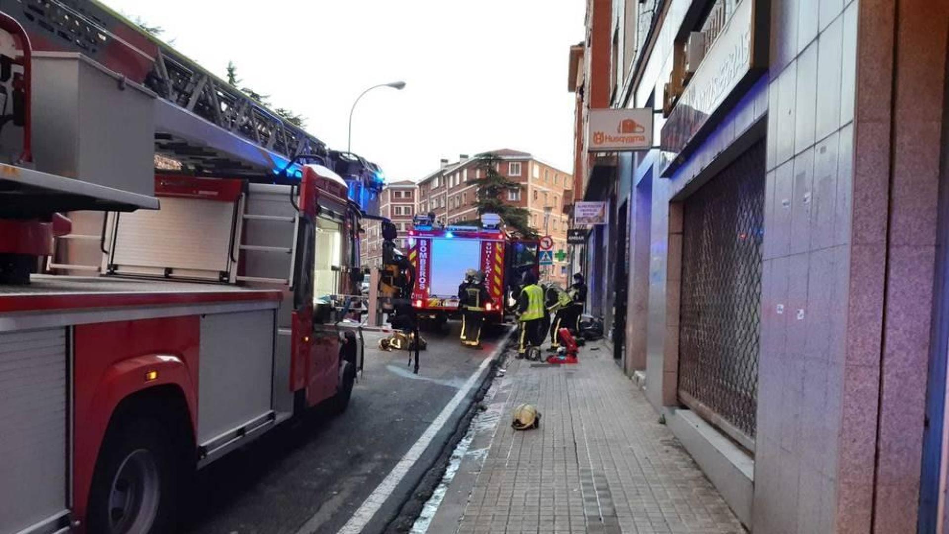 Grave tras prender fuego a su vivienda en la calle Sangüesa de Pamplona