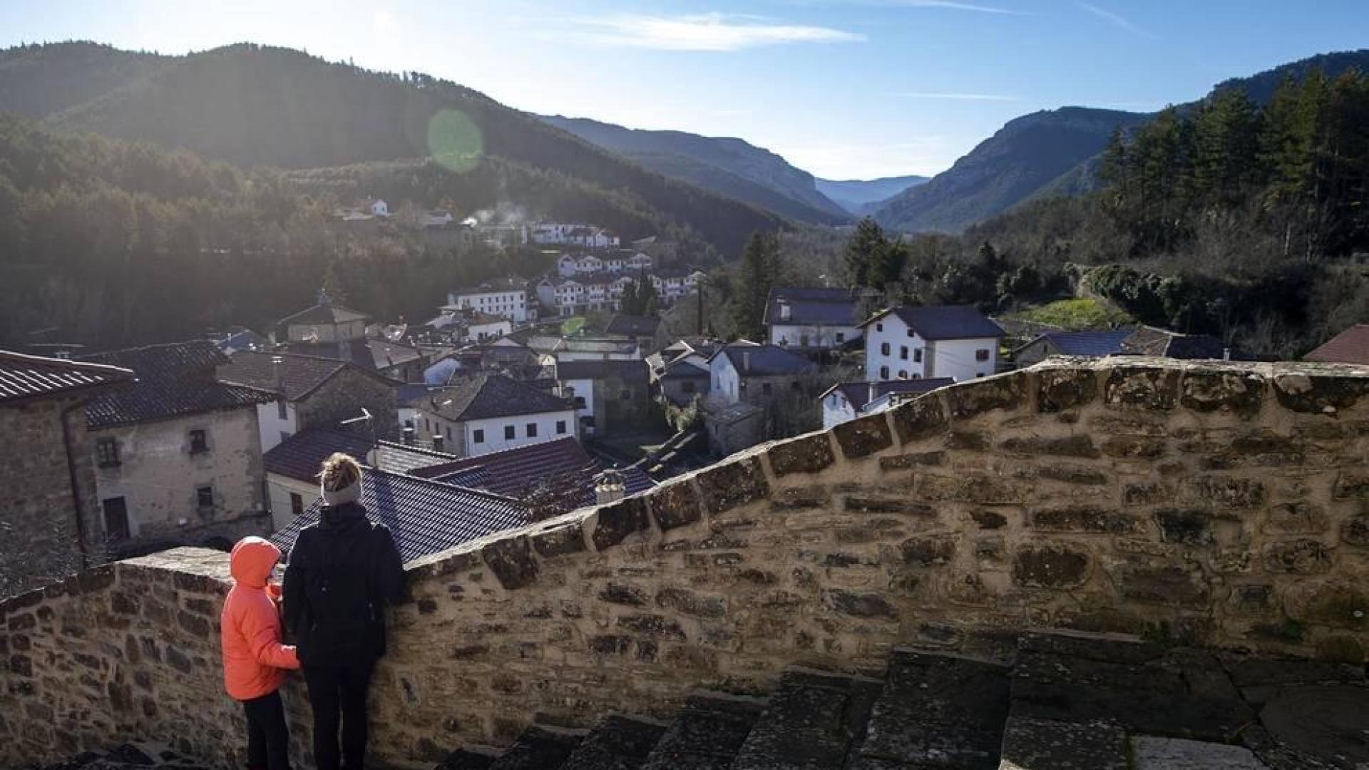 Calles, paisajes, rincones y todas las vistas posible de Roncal, localidad del pirineo navarro.