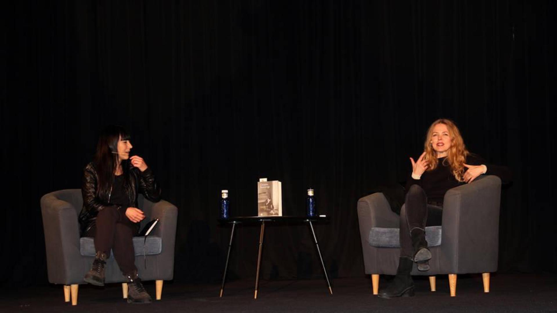 La cantautora Christina Rosenvinge presenta en Tudela su libro 'Debut'