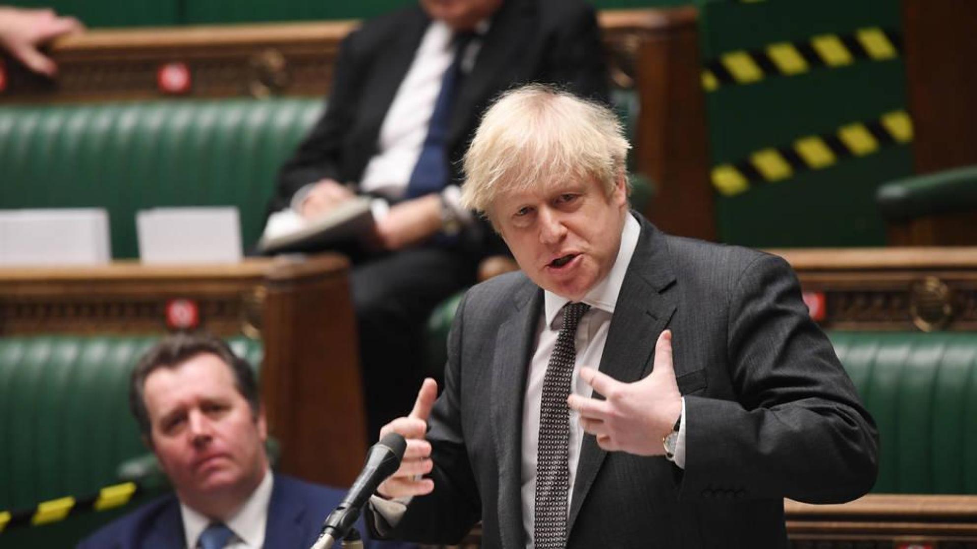 Boris Johnson interviene en la Cámara de los Comunes británica.