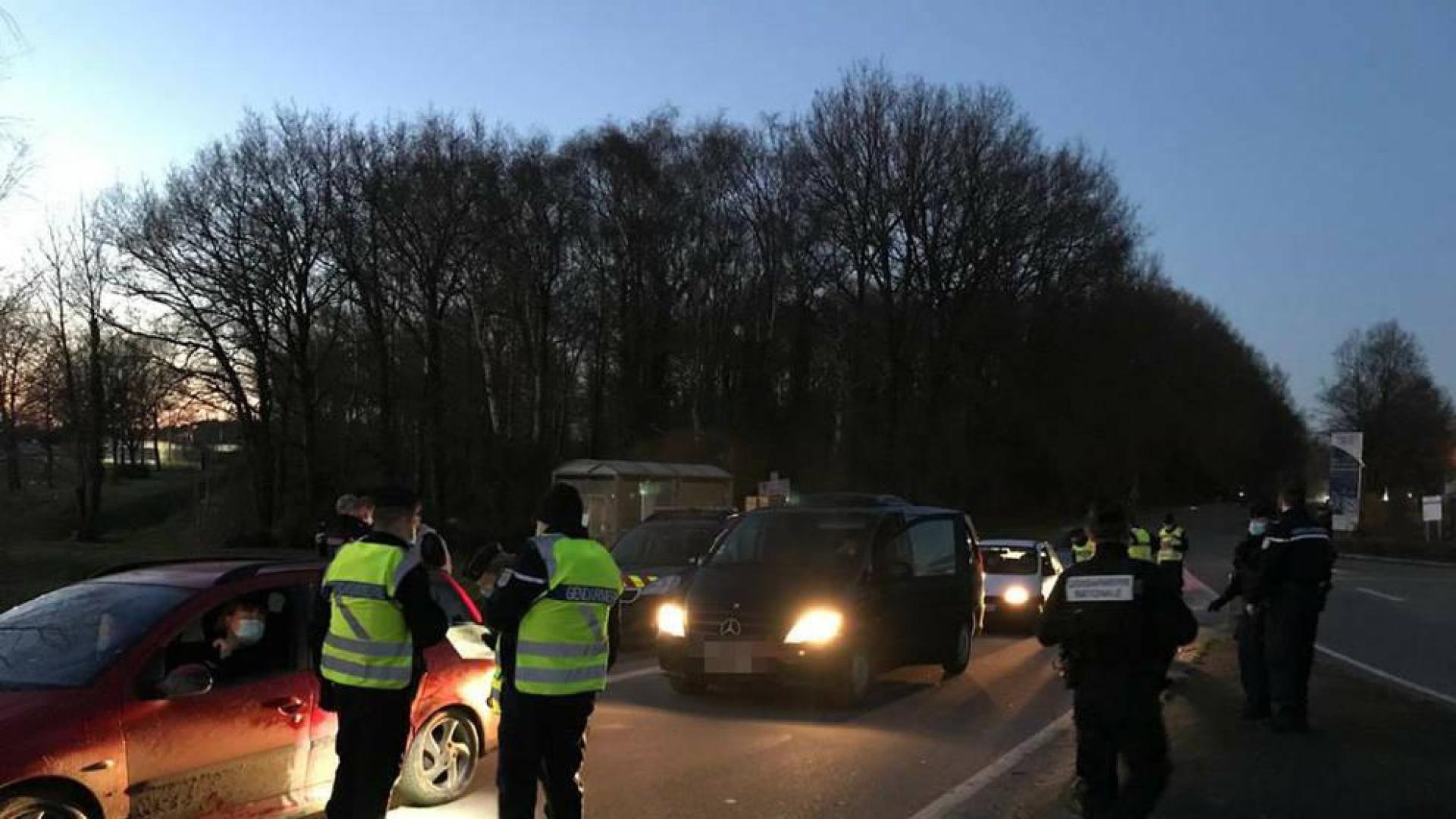 La Policía desaloja una larga fiesta de Año Nuevo con más de 2.500 personas en Rennes
