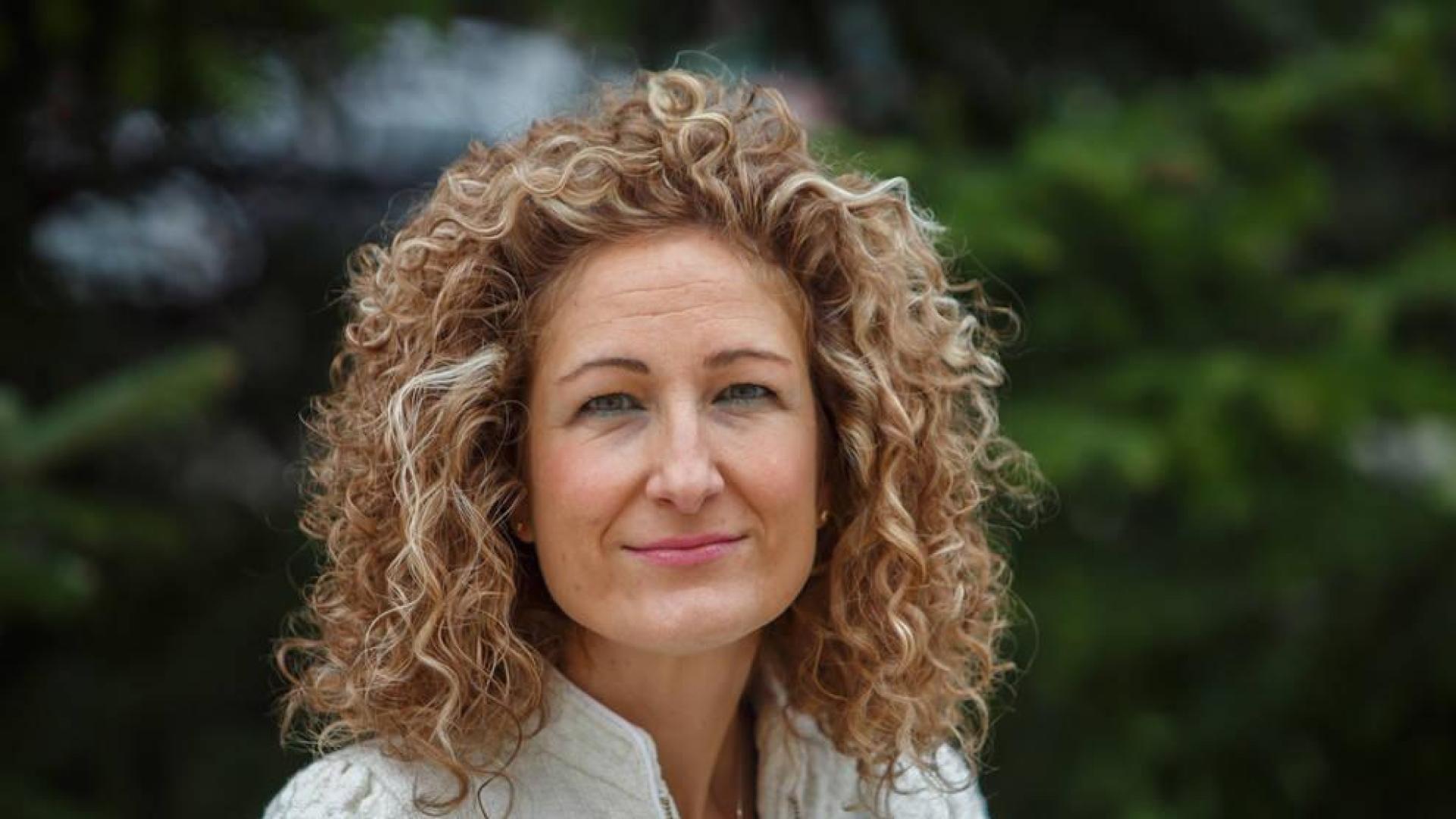 La profesora Cristina García Vivar, en la Facultad de Ciencias de la Salud de la UPNA.