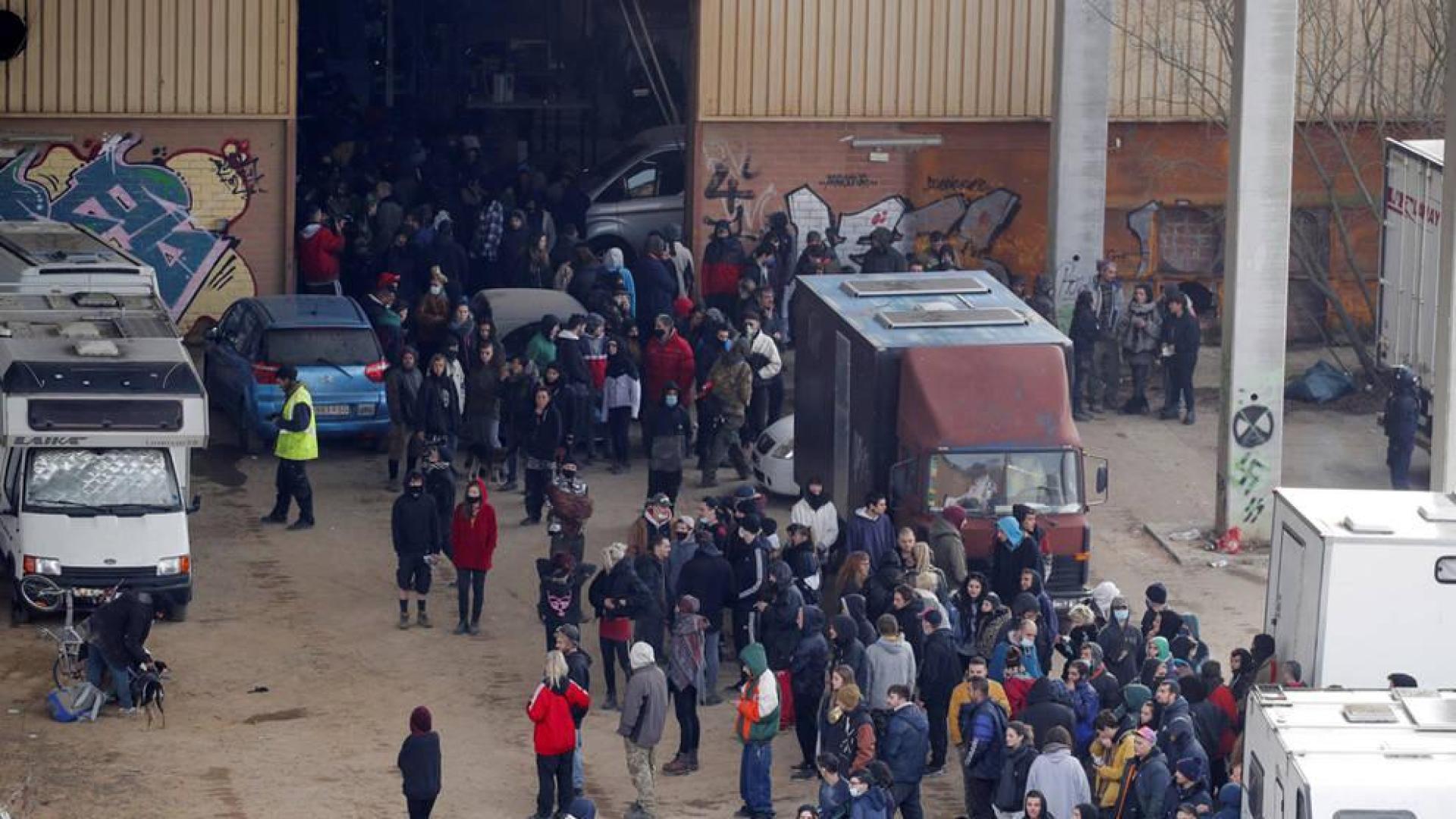 Comienza el desalojo de la 'rave' de Llinars tras más de 40 horas de fiesta
