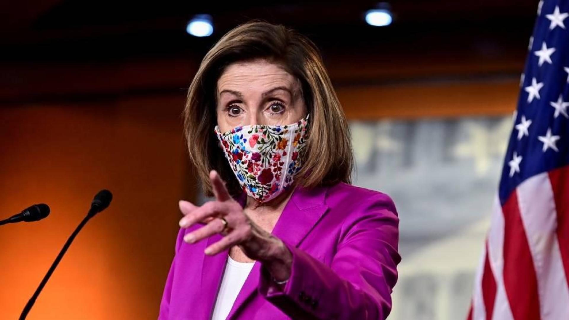 Pelosi pide al Pentágono retirar a Trump los códigos de armas nucleares