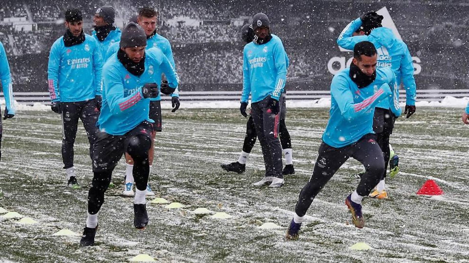 Ramos entra en una convocatoria de la que se cae Carvajal