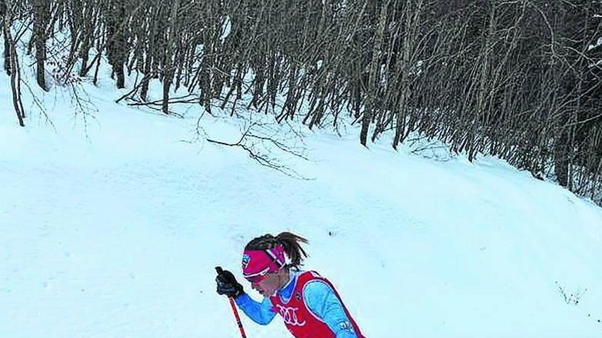 Irati Cuadrado Noáin, en pleno esfuerzo ayer en los 5 km de Linza.