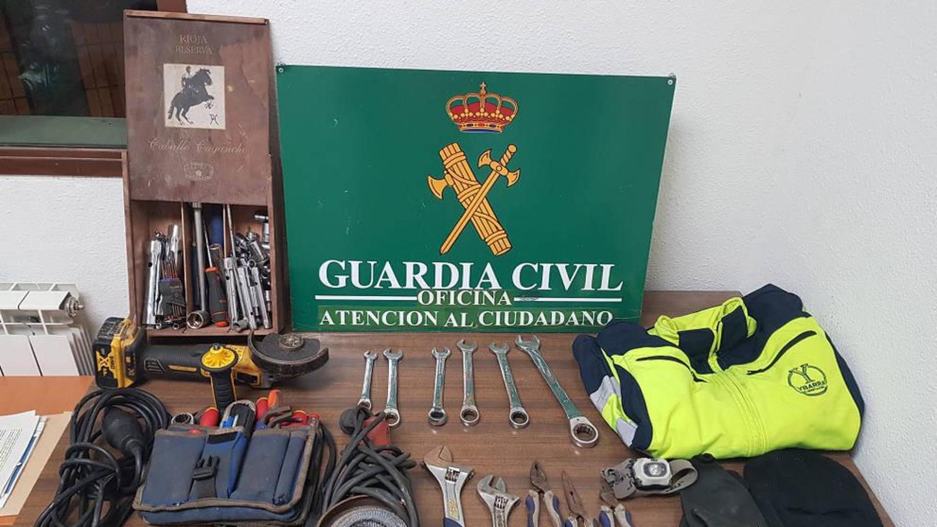 Material recuperado por la Guardia Civil en el robo de la empresa de Lodosa.