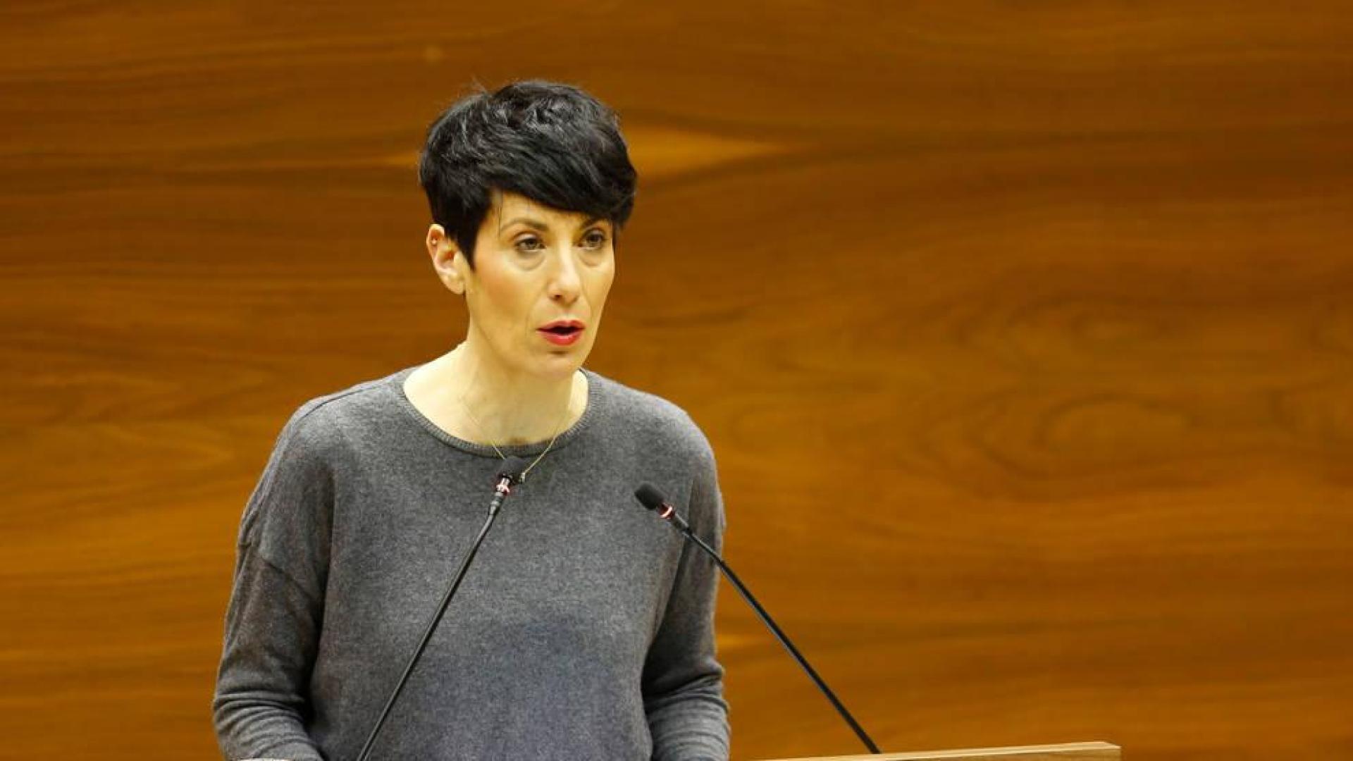 La consejera de Economía y Hacienda del Gobierno de Navarra, Elma Saiz, en un pleno anterior