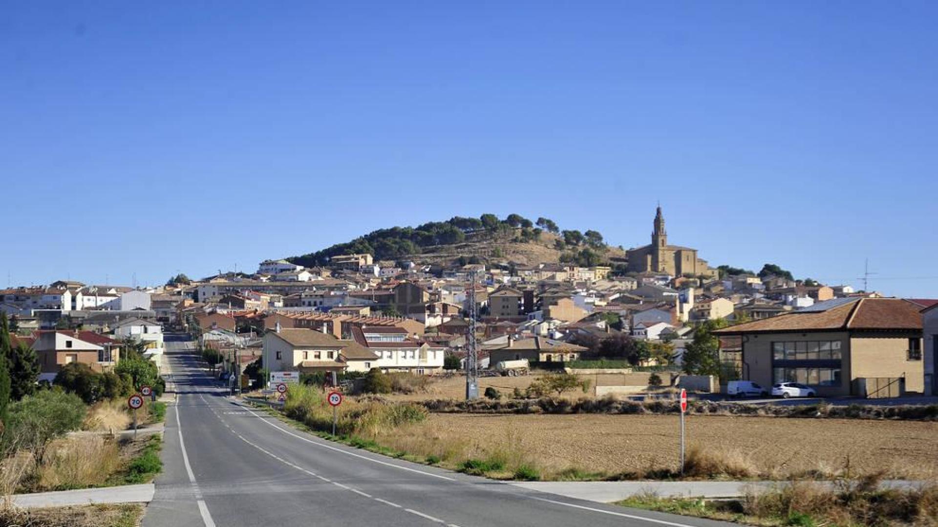Larraga apuesta por crear un entorno urbano más accesible