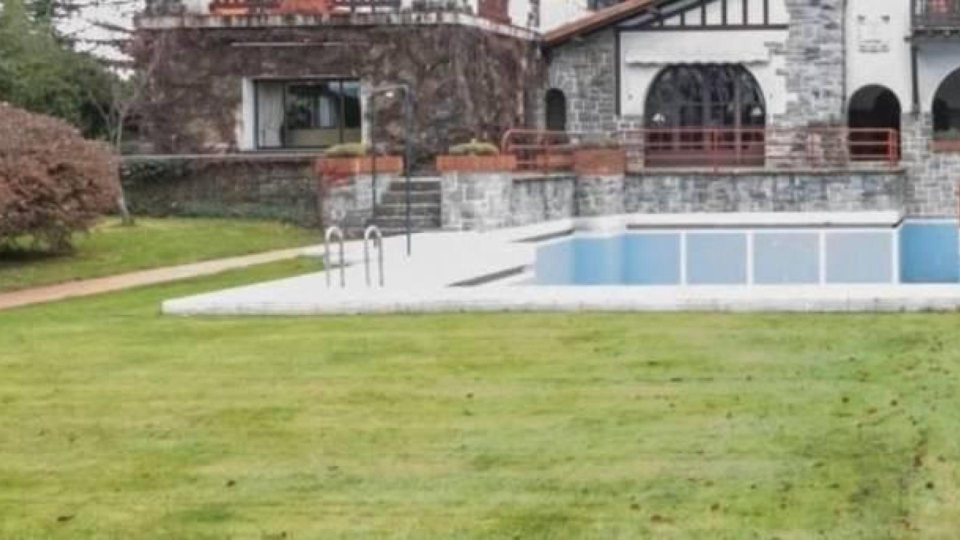 Con un refugio antibombardeos debajo de la vivienda