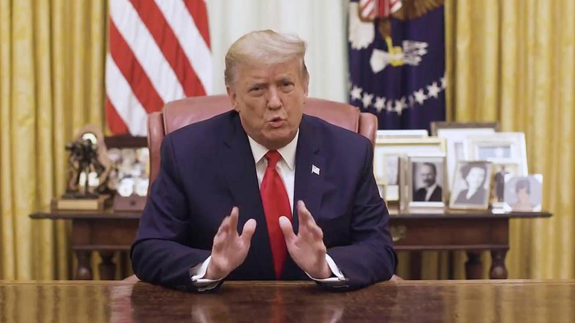 Trump condena la violencia sin mencionar el juicio político