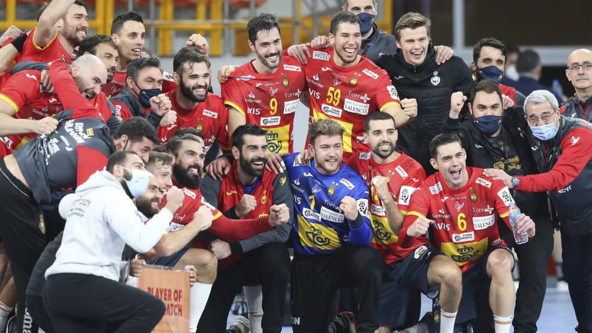 España gana a Alemania y pone un pie en los cuartos de final