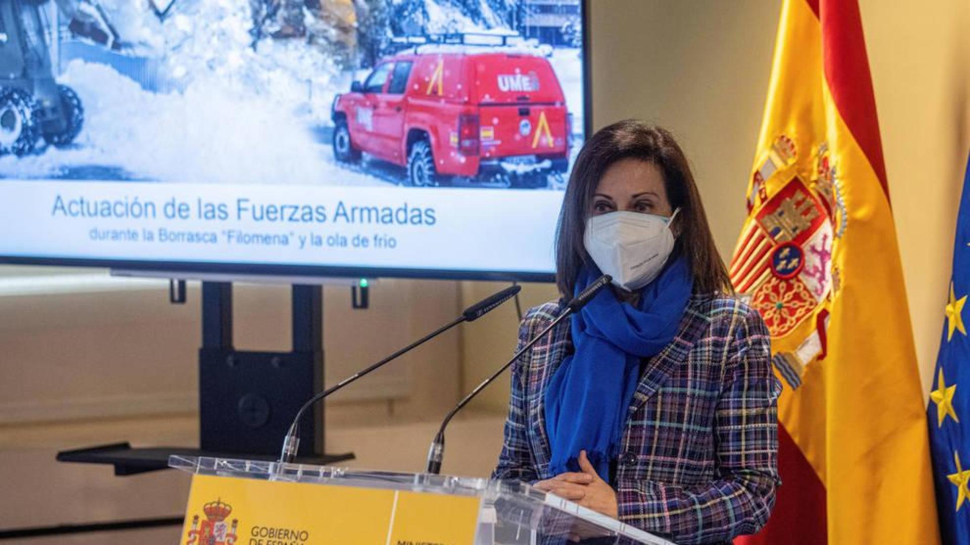 Robles pide explicaciones al JEMAD tras conocer que ha recibido la primera dosis de la vacuna