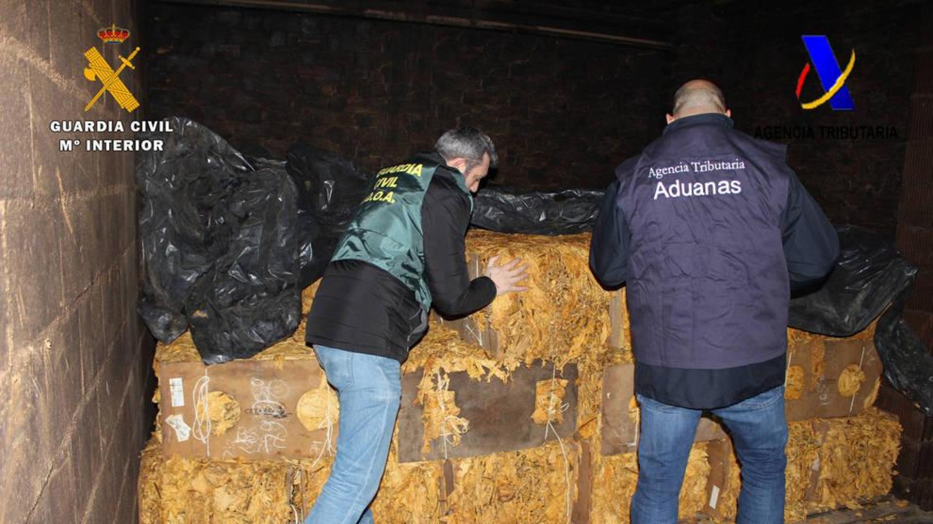 Condenados por el contrabando de tabaco en internet en Arre y Burlada