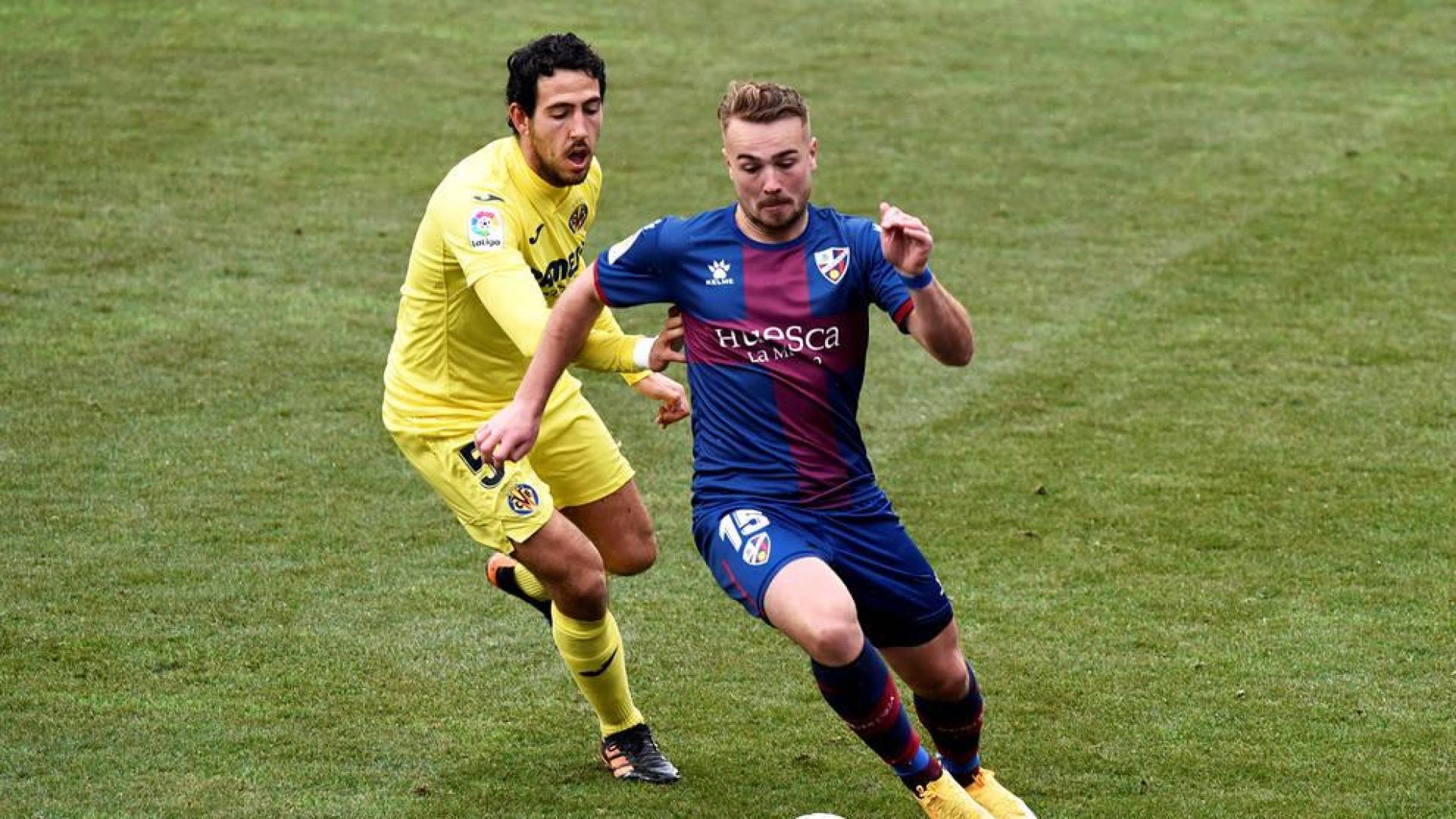 El Huesca se ahoga un poco más y el Villarreal araña un punto
