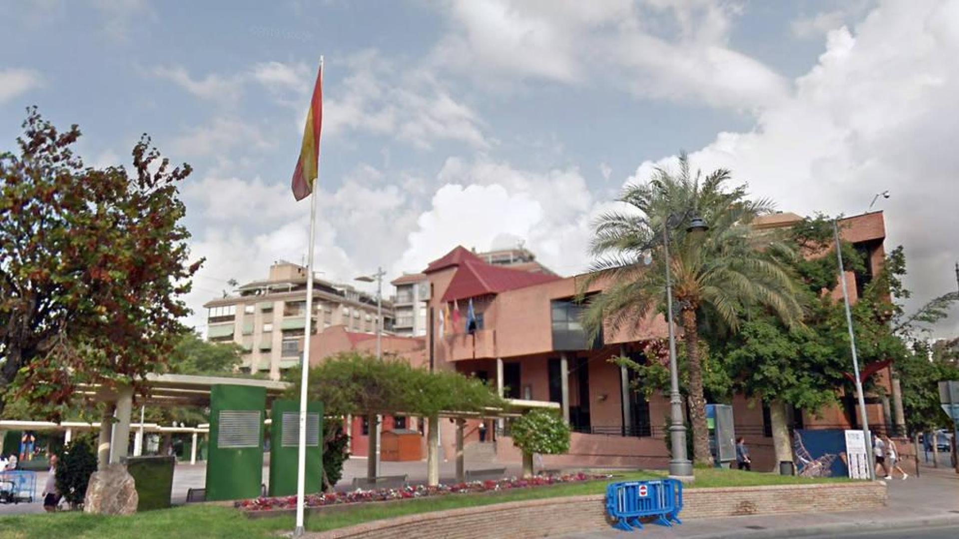 Dimite por vacunarse la alcaldesa de Molina de Segura tras retirarle el apoyo su grupo