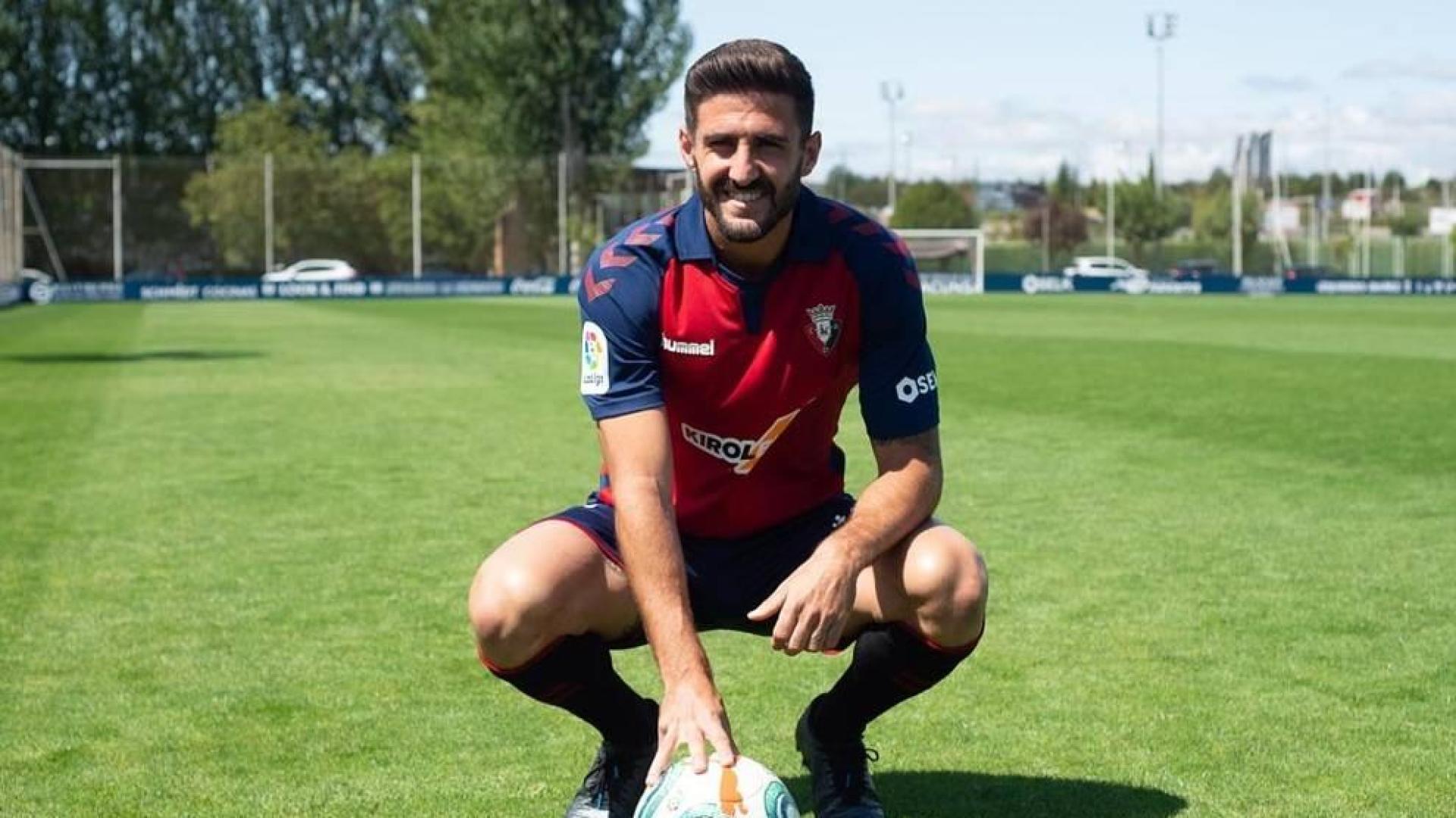 Raúl Navas se muestra "contento y orgulloso" de llegar a Osasuna