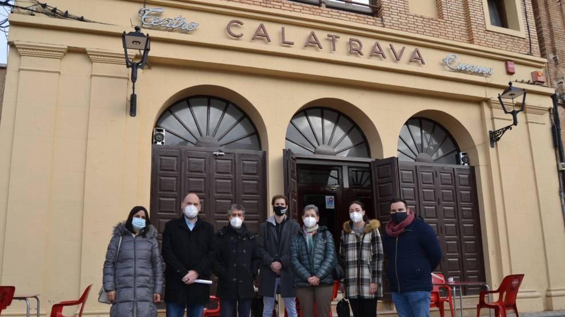 Parlamentarios de la Comisión de Cultura y Deporte han visitado el Teatro-Cinema Calatrava en Fitero