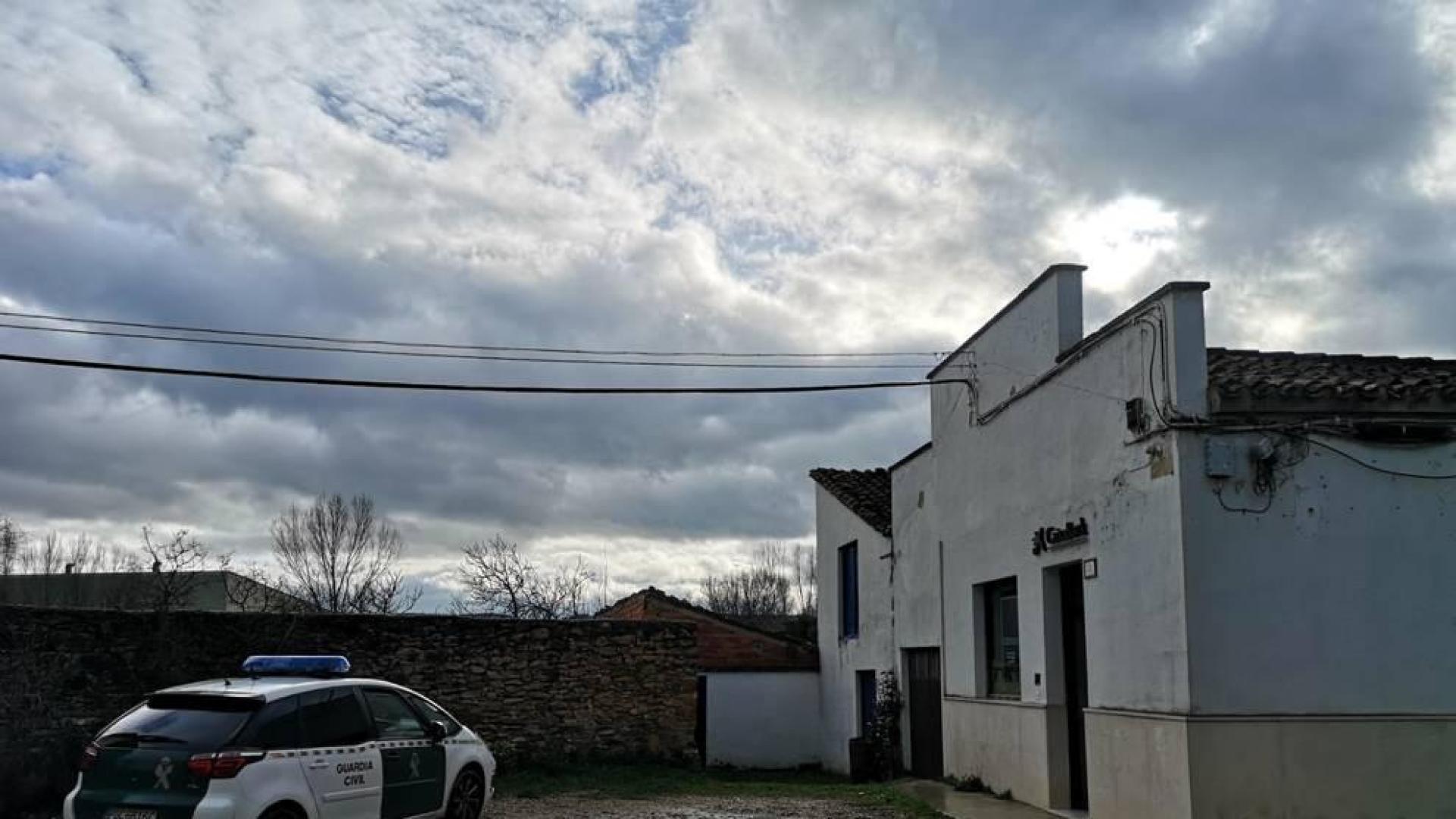 Un hombre armado con un cuchillo atraca una sucursal bancaria en Murieta