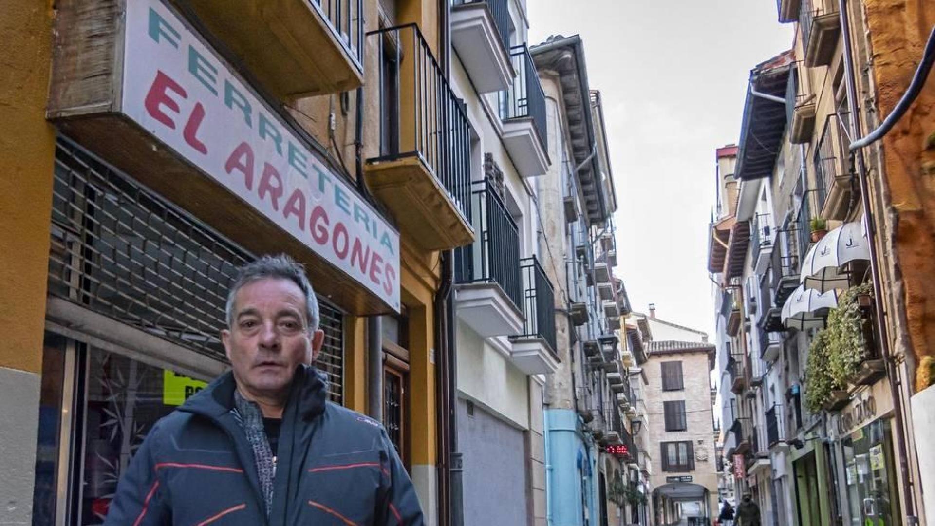 Una generación de comerciantes estelleses dice adiós