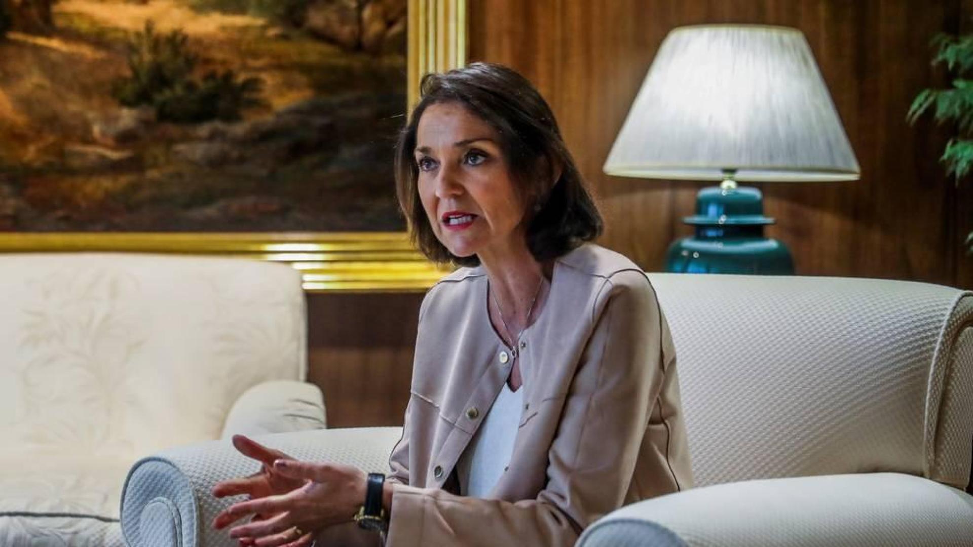 La ministra de Industria, Reyes Maroto, en una entrevista.