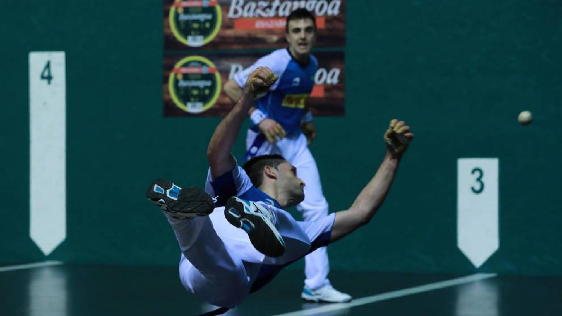 Los Jon Ander les hicieron tropezar
