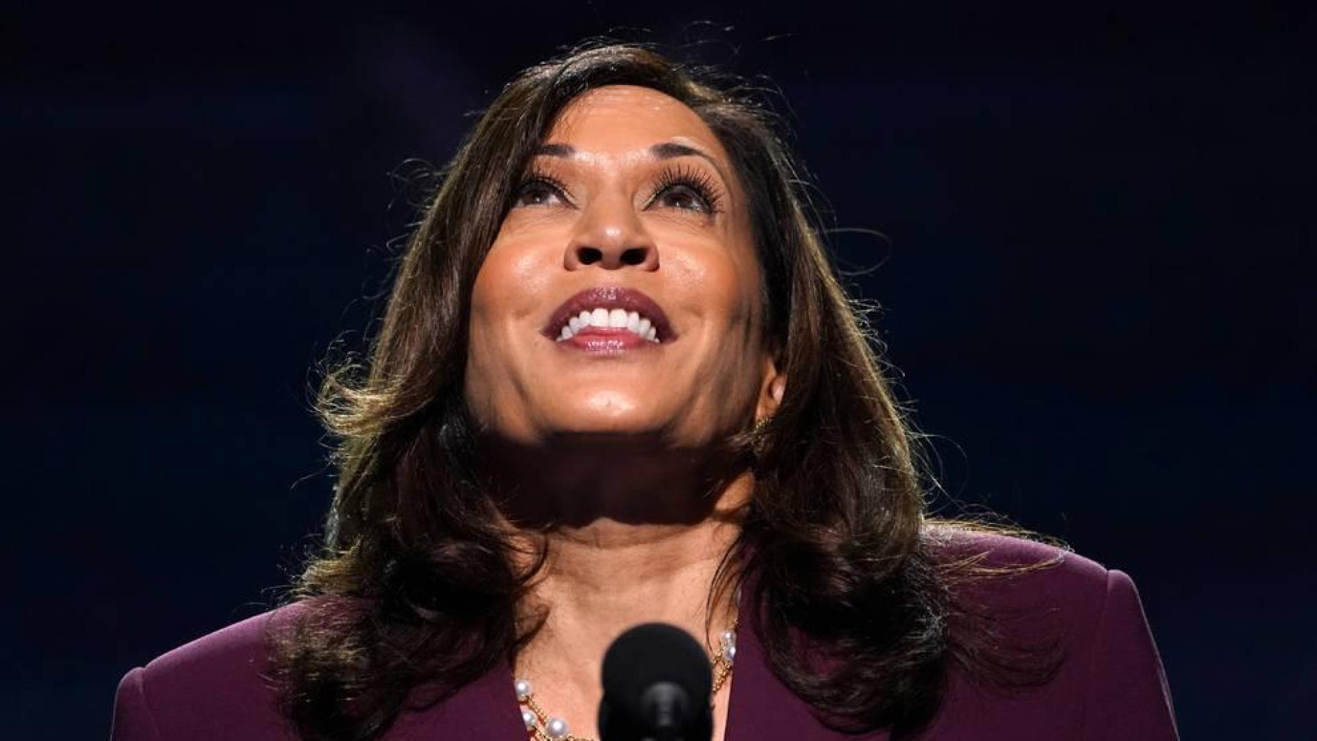 Kamala Harris asume de manera oficial su candidatura a vicepresidenta demócrata