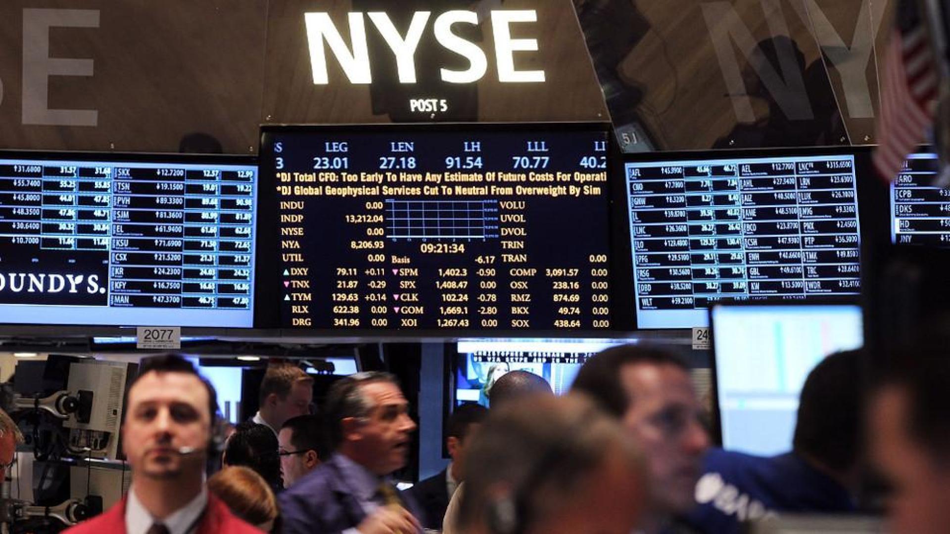 Wall Street remonta la crisis y despide el año con récords