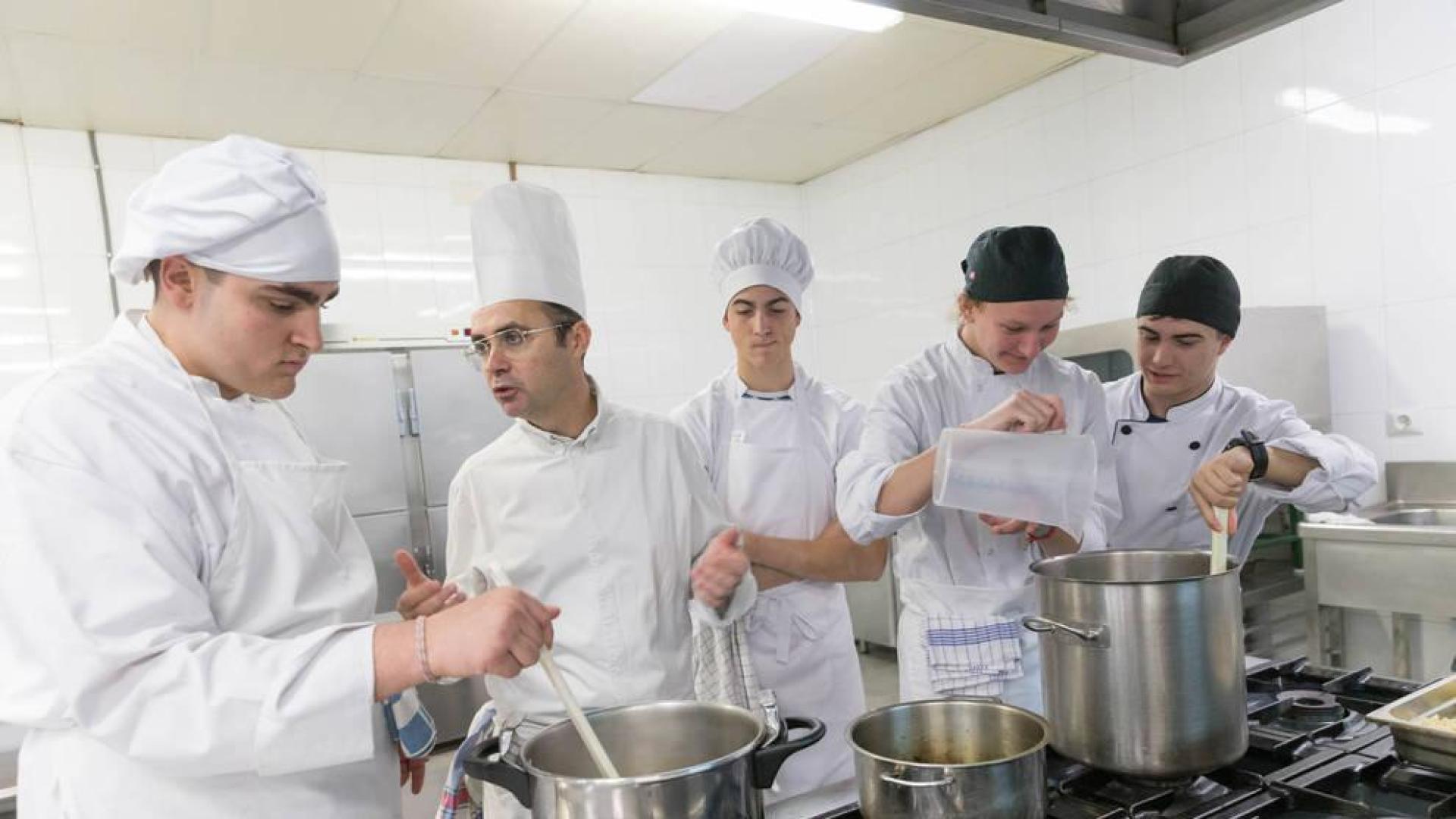 Se buscan futuros chefs internacionales