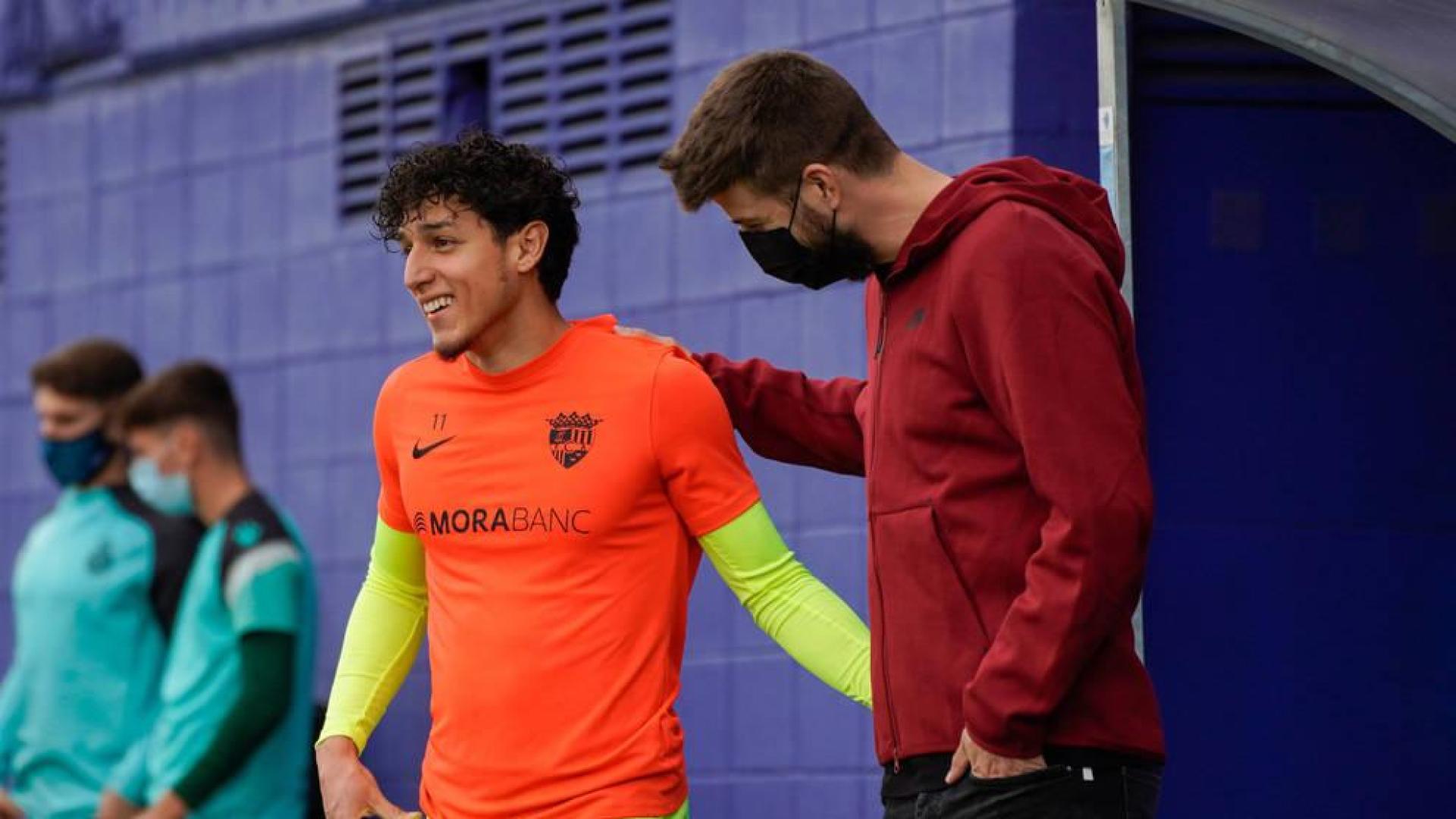 Piqué arropa a Saverio tras salir de Osasuna