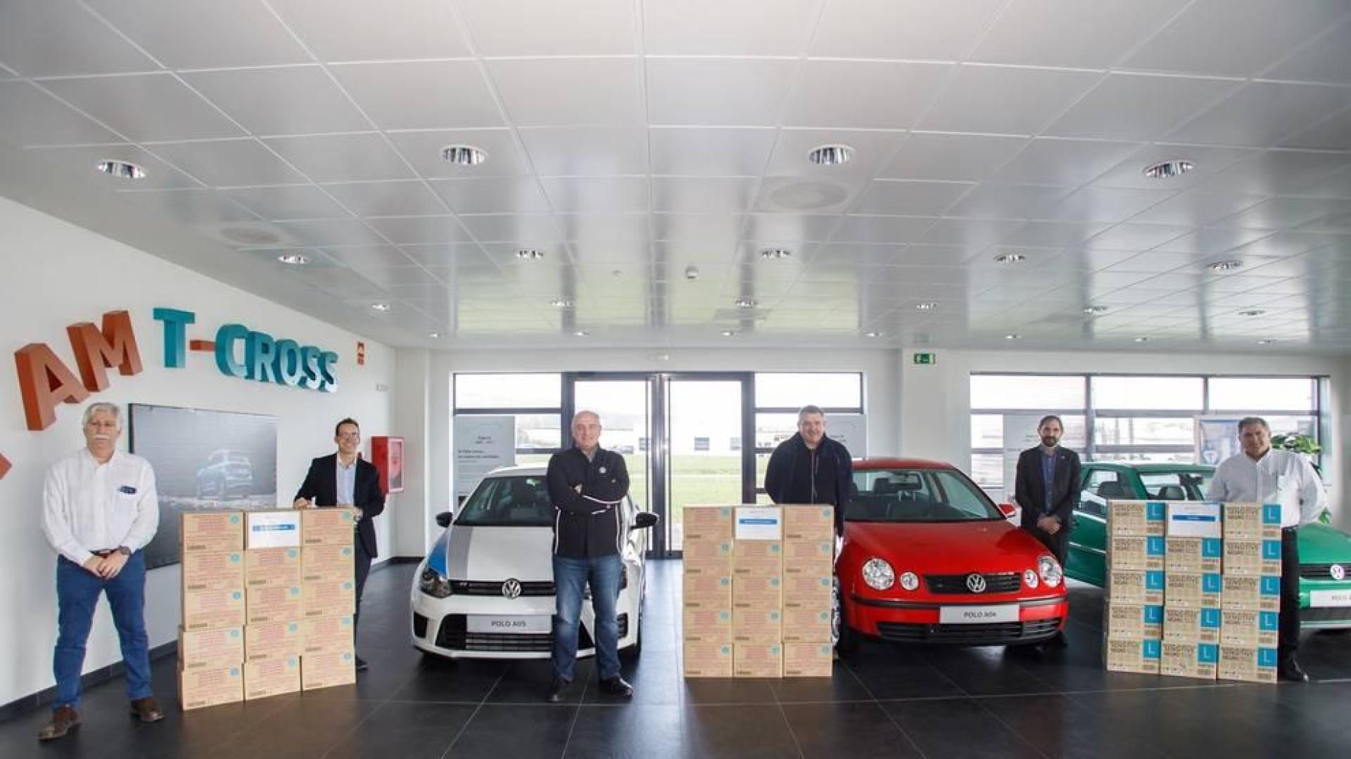 VW Navarra dona 22.500 pares de guantes de nitrilo a tres entidades sociales