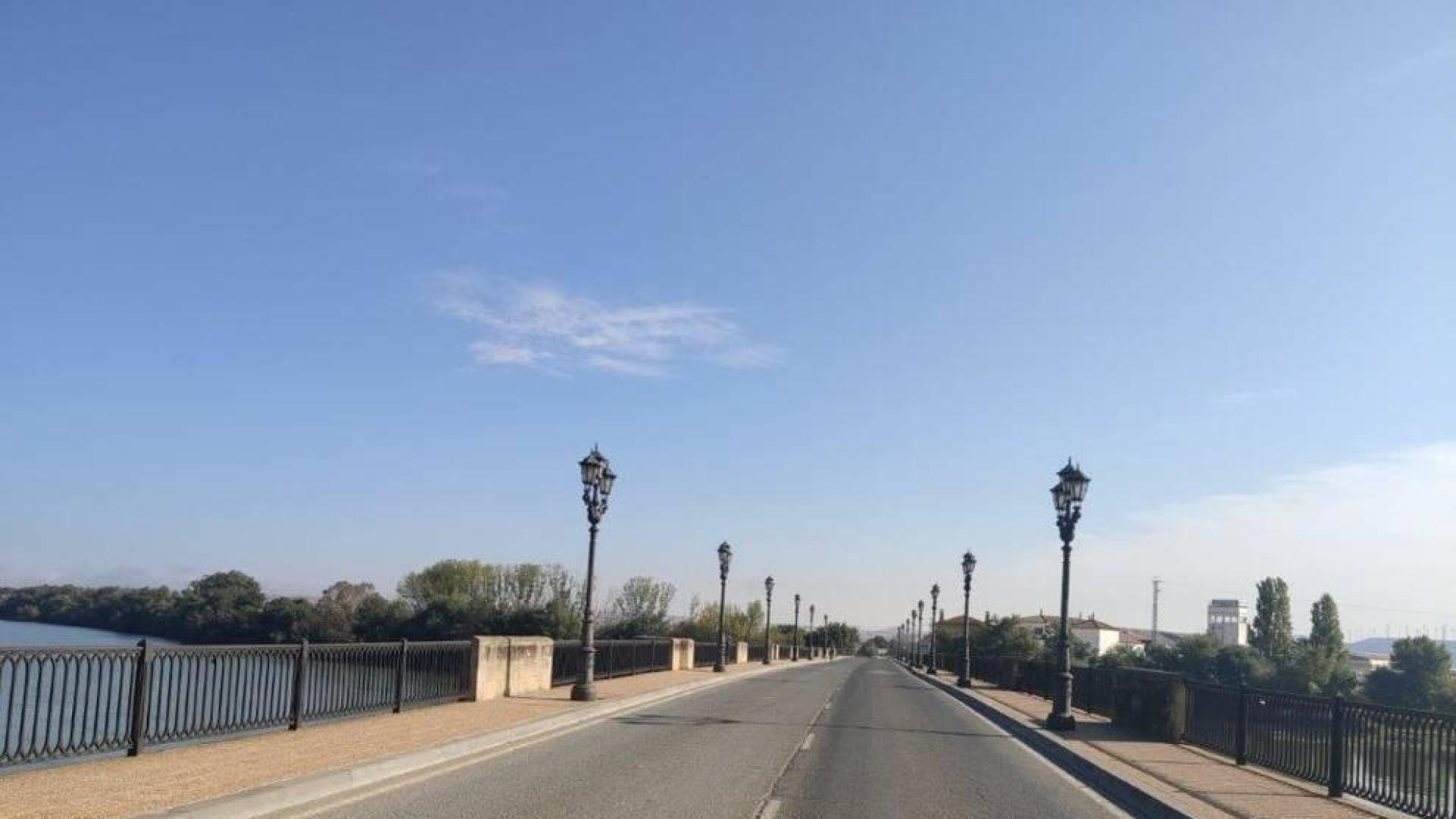 Chivite anuncia una inversión de 2,1 millones para reparar el puente del Ebro