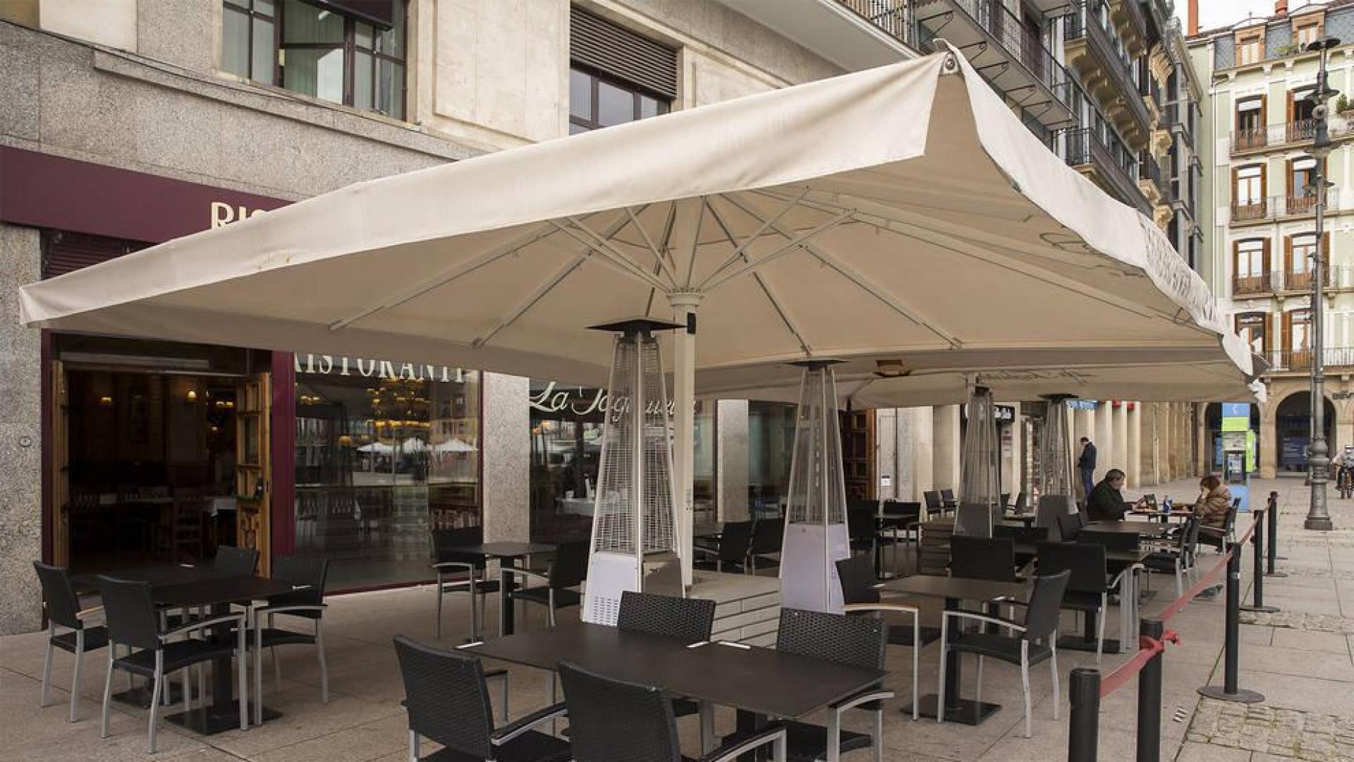 Aumentan las resoluciones en vía pública en Pamplona por las terrazas